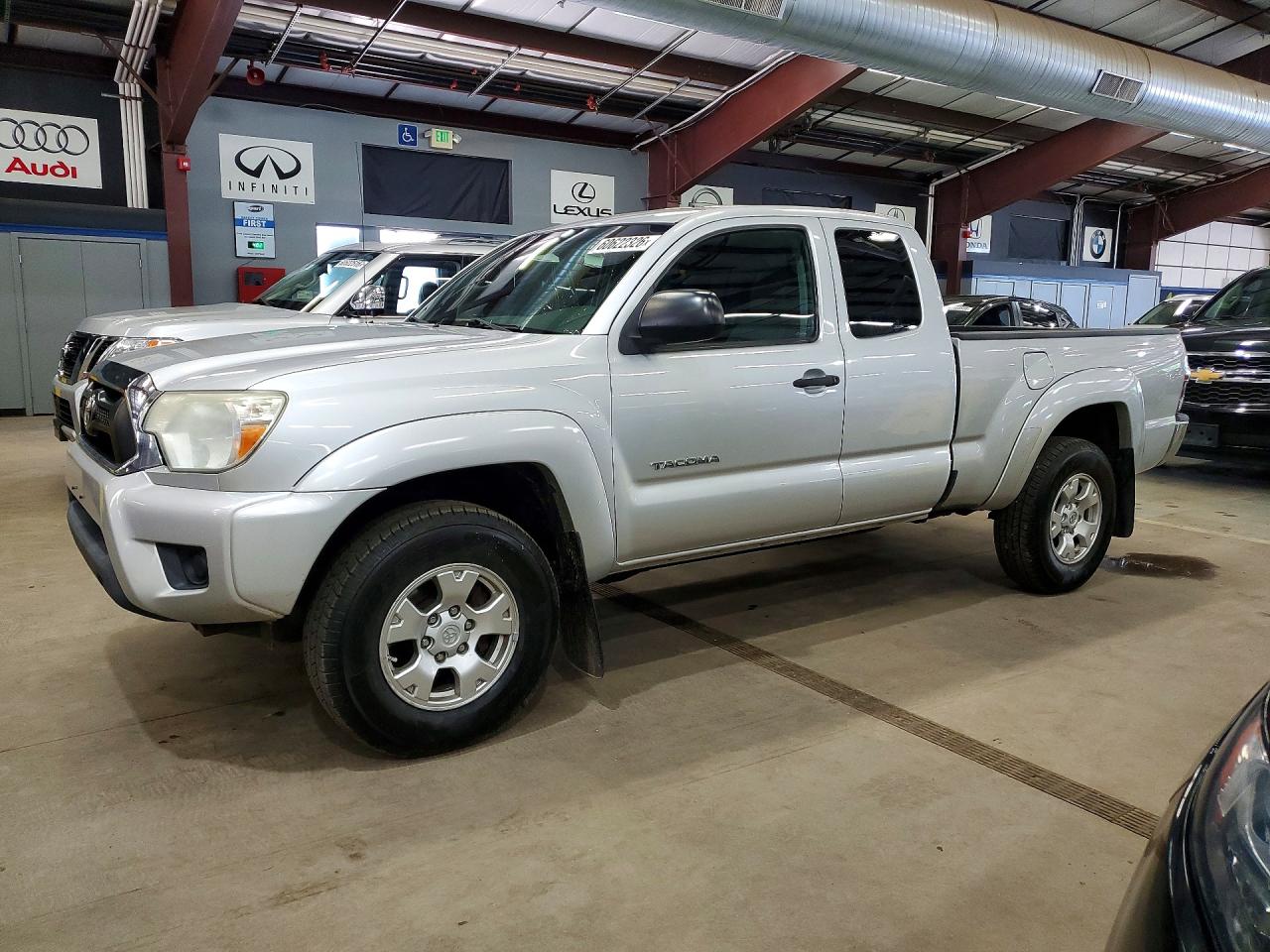 2013 Toyota Tacoma Access Cab Silver vin: 5TFUX4EN4DX018300