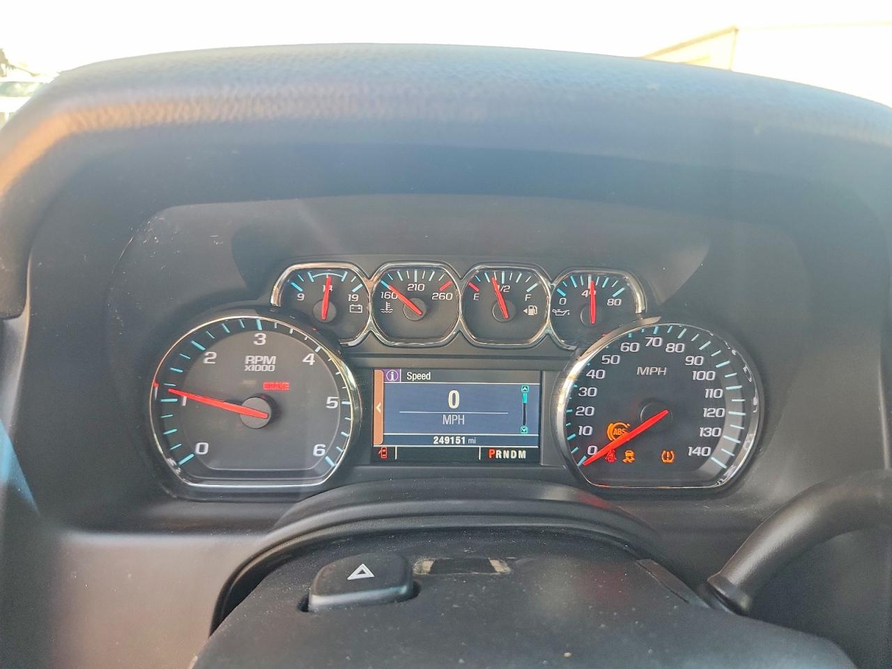 2015 Chevrolet Suburban C1500 Ls Белый vin: 1GNSCHKC0FR250632