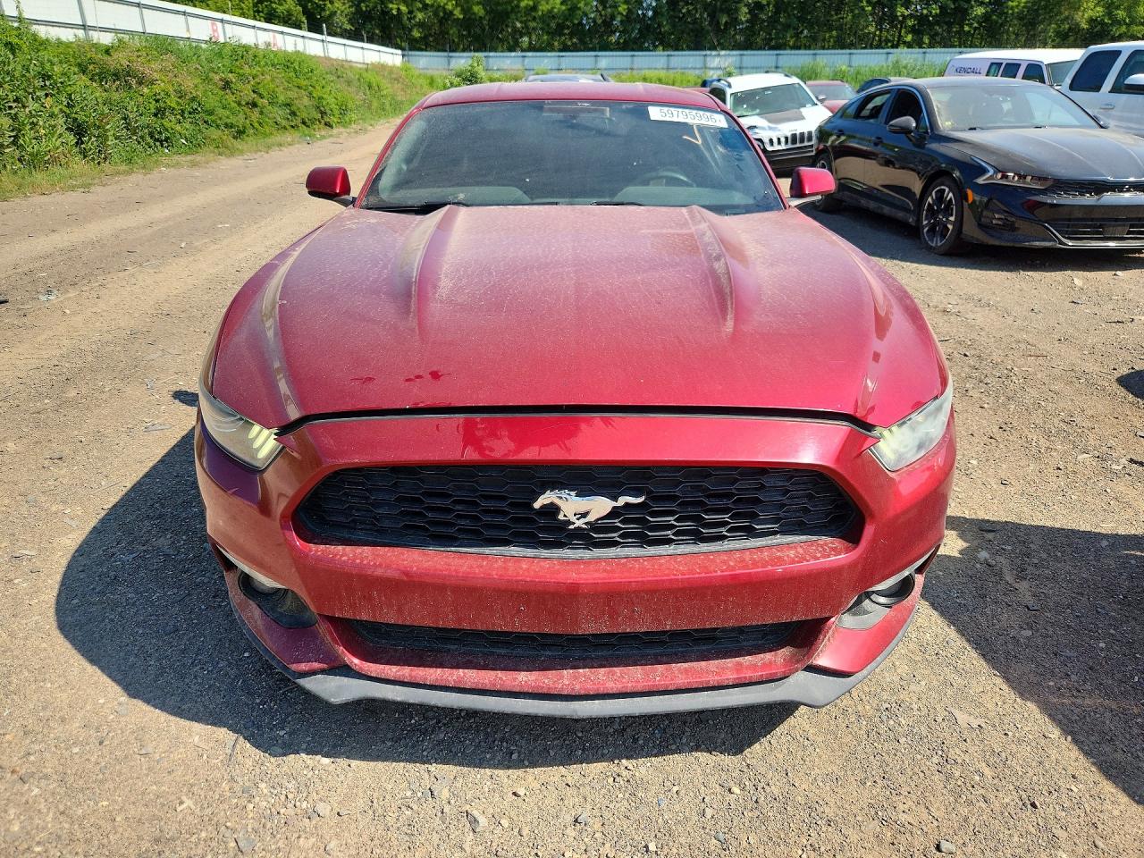 2015 Ford Mustang Red vin: 1FA6P8THXF5318618