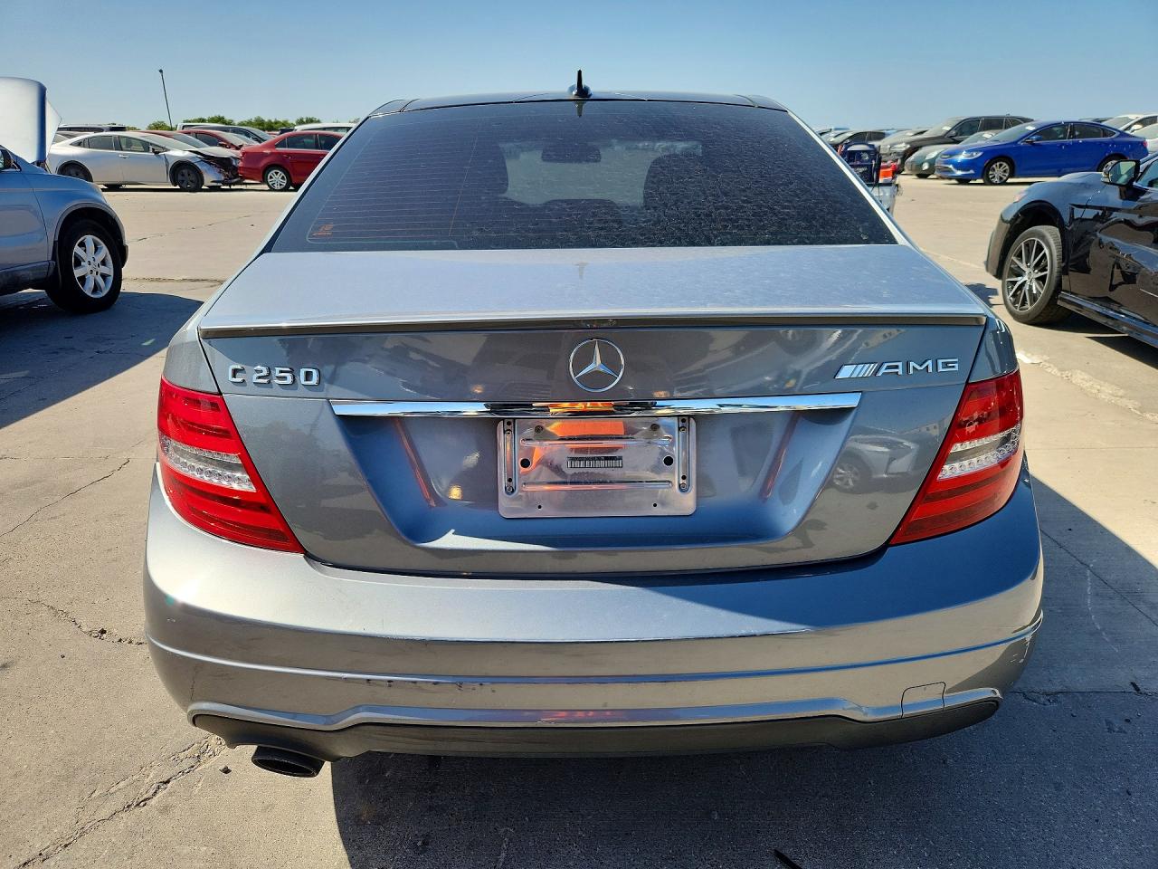 2013 Mercedes-benz C 250 Gray vin: WDDGF4HB3DR285116
