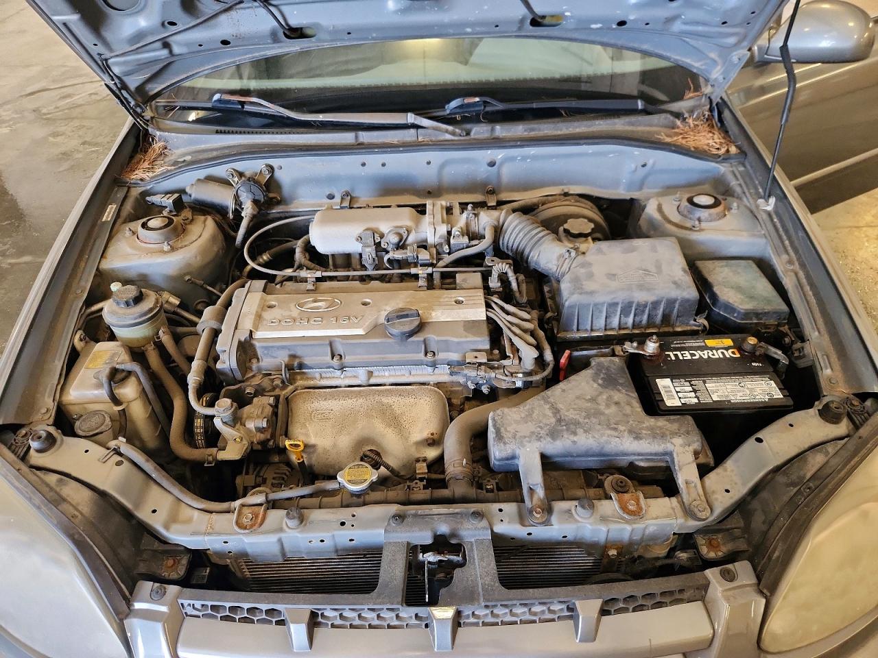 2005 Hyundai Accent Gl Серебряный vin: KMHCG45C65U600505
