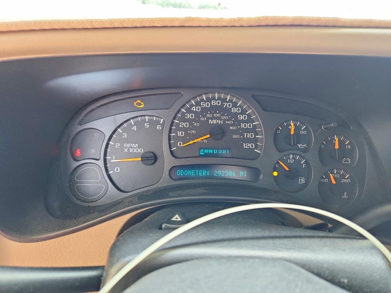 2003 Chevrolet Suburban C1500 Beige vin: 1GNEC16Z93J230649