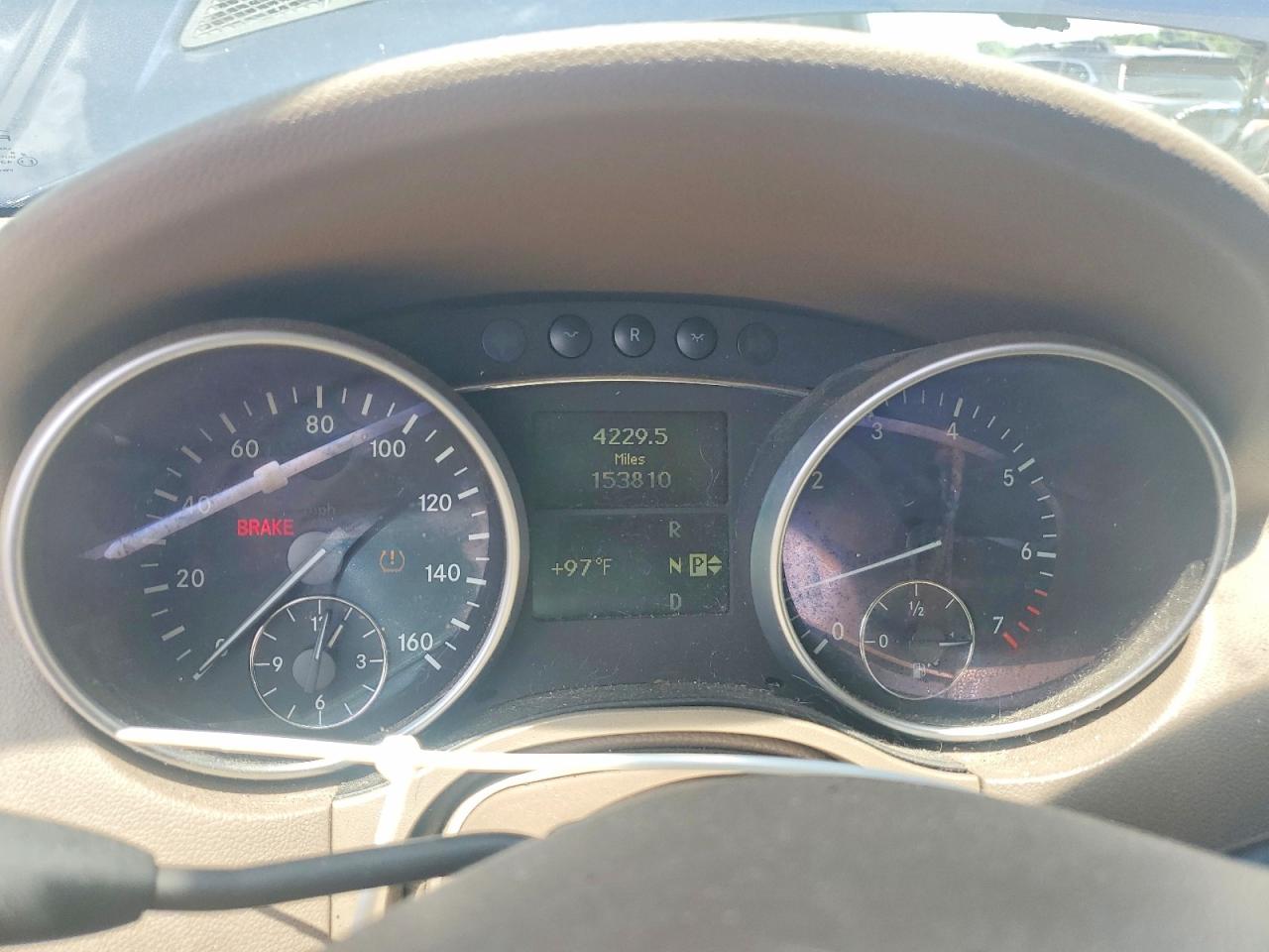 2009 Mercedes-benz Ml 550 Blue vin: 4JGBB72EX9A463979