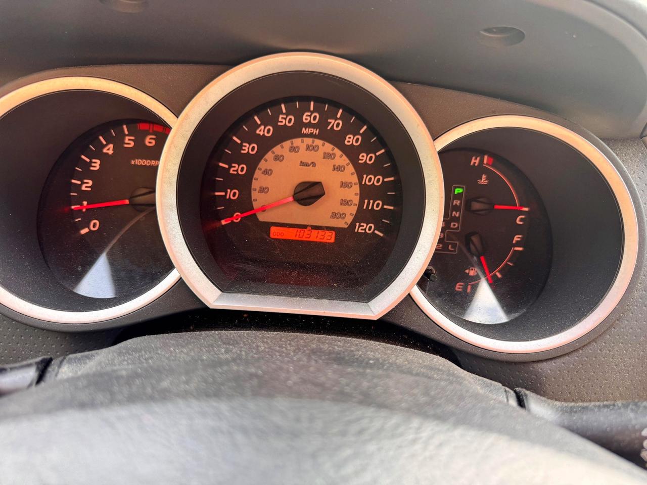 2010 Toyota Tacoma V6 White vin: 5TEUU4EN9AZ748510