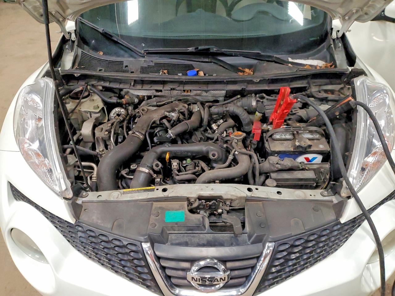 2011 Nissan Juke S White vin: JN8AF5MR5BT005418