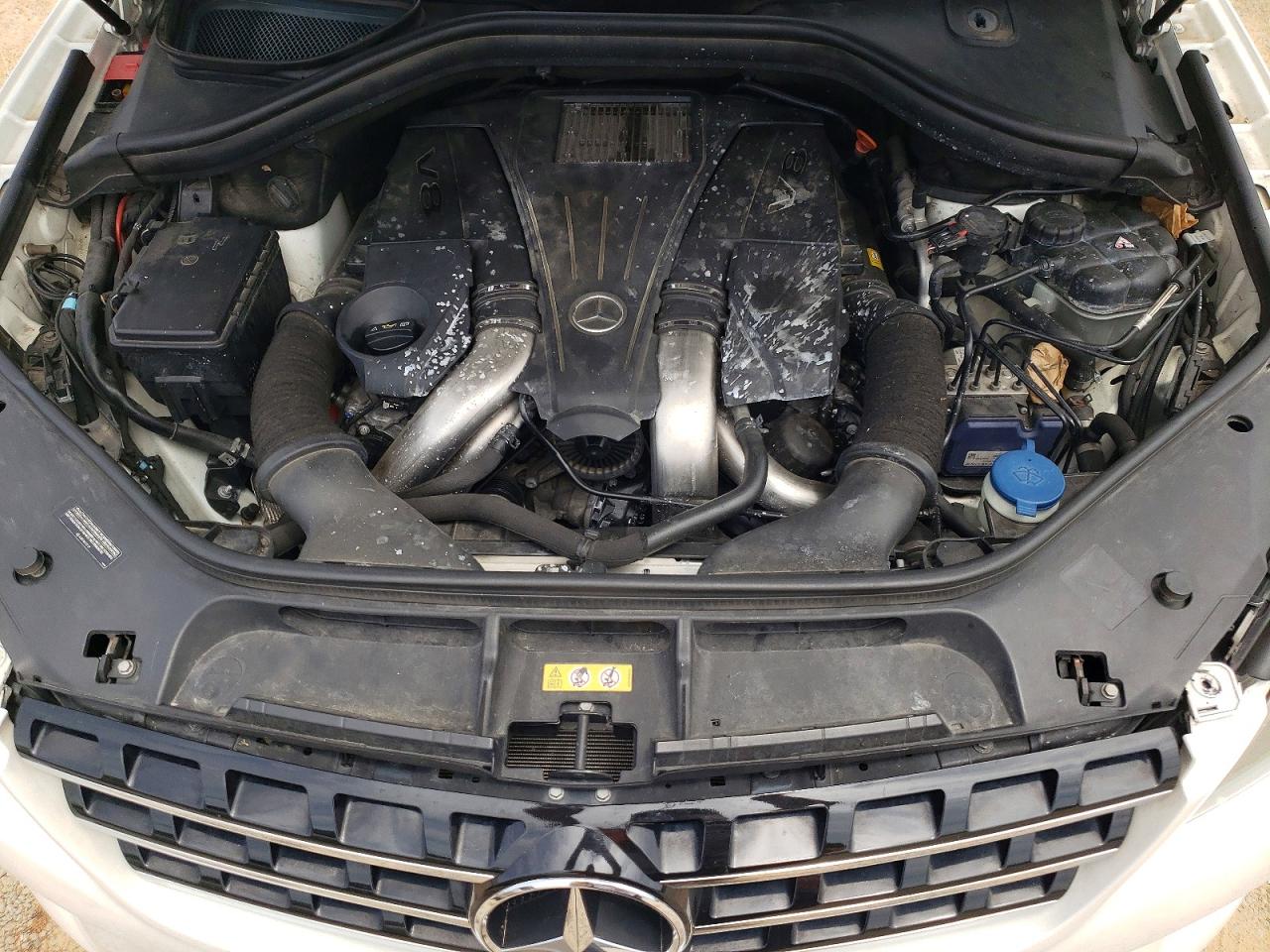 2014 Mercedes-benz Ml 550 4matic Белый vin: 4JGDA7DB2EA364226