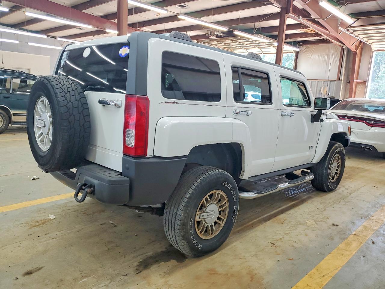2009 Hummer H3 Белый vin: 5GTEN13E798146732