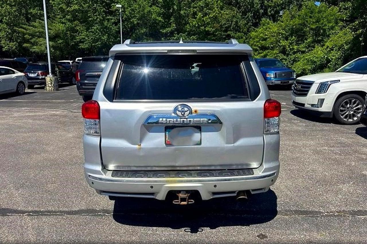 2012 Toyota 4runner Sr5 Серебряный vin: JTEBU5JR5C5104350