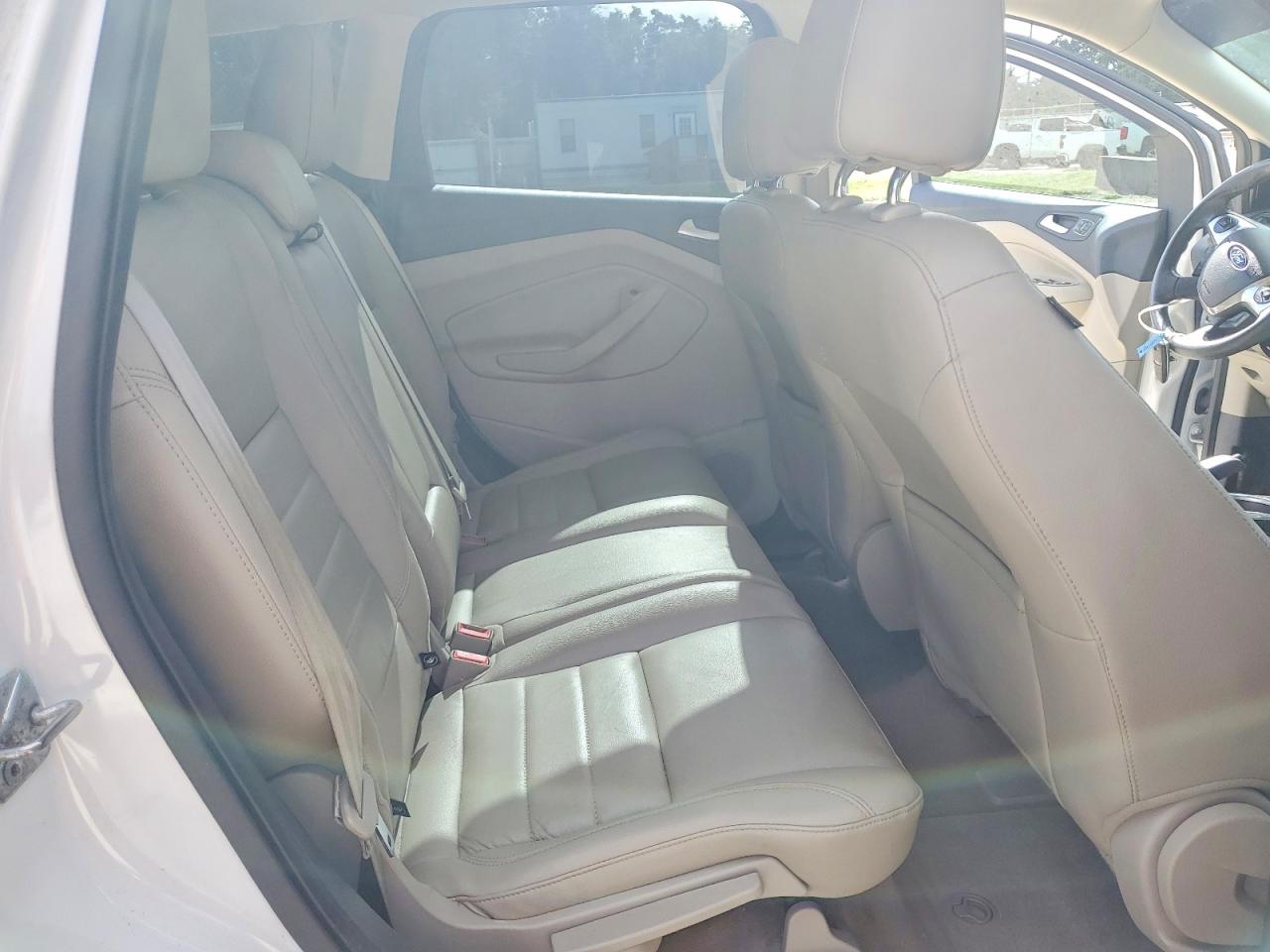 2014 Ford Escape Titanium Белый vin: 1FMCU9J90EUE32909