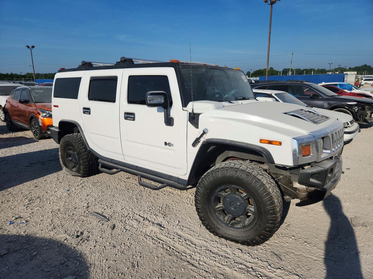 2007 Hummer H2 White vin: 5GRGN23U17H100516