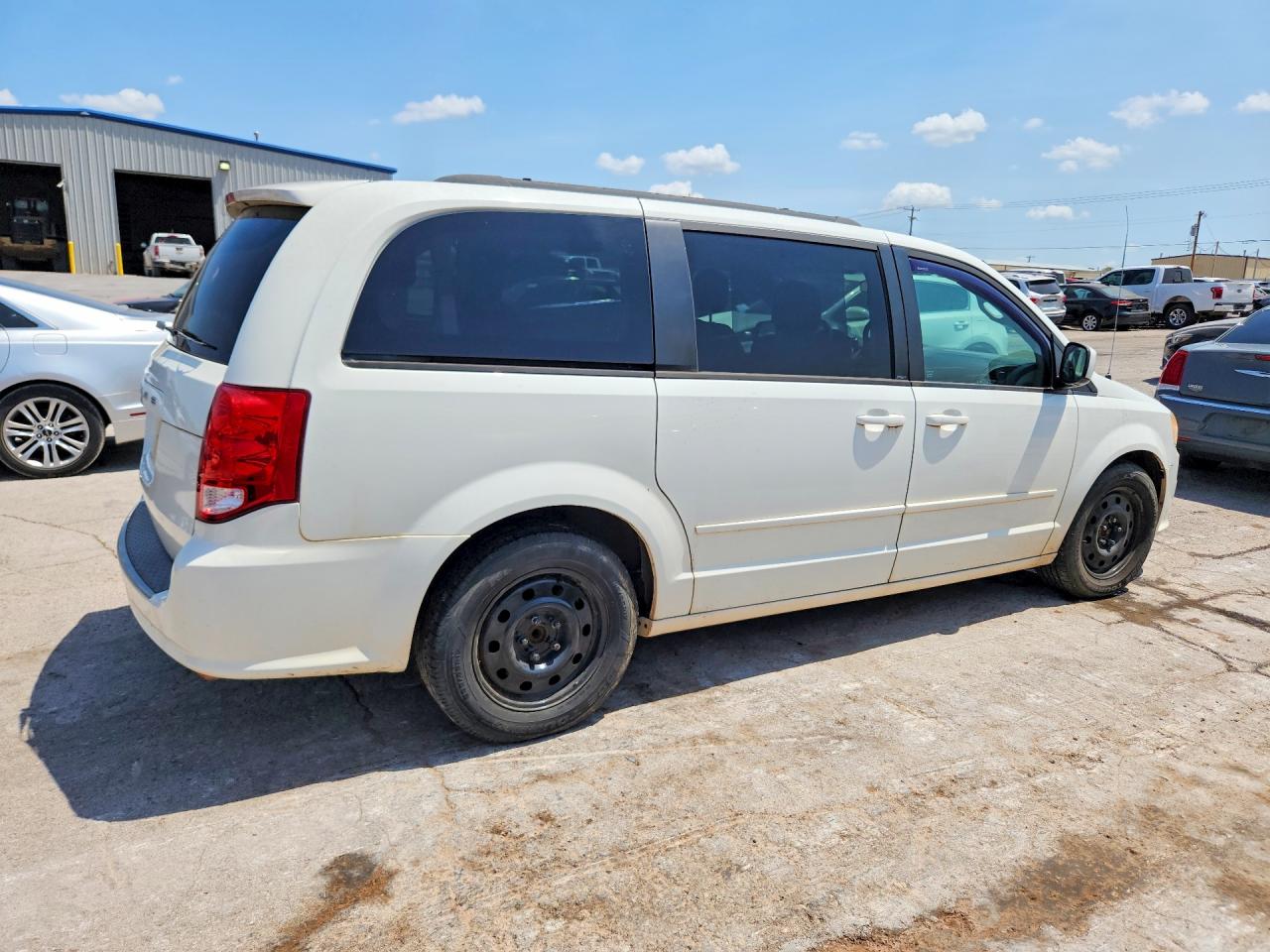 2013 Dodge Grand Caravan Sxt White vin: 2C4RDGCG4DR599882