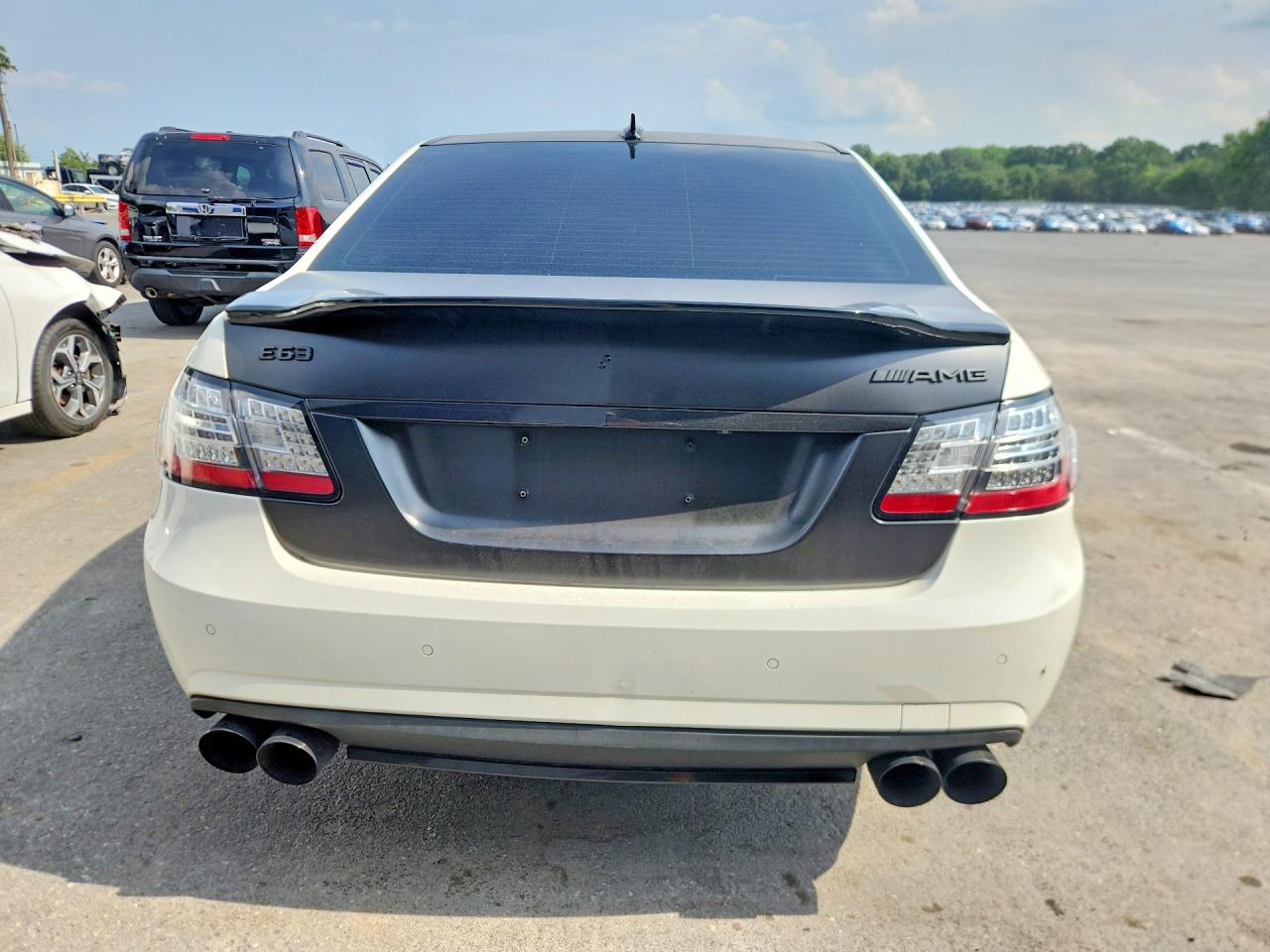 2010 Mercedes-benz E 63 Amg Белый vin: WDDHF7HBXAA117067