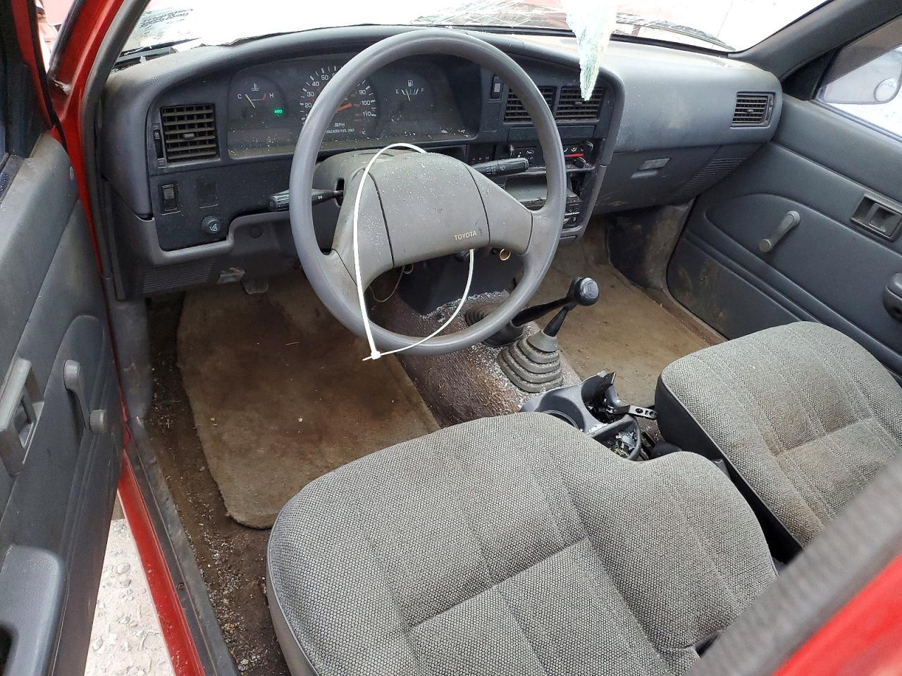 1989 Toyota Pickup Deluxe V6 Red vin: JT4VN13D6K5008928