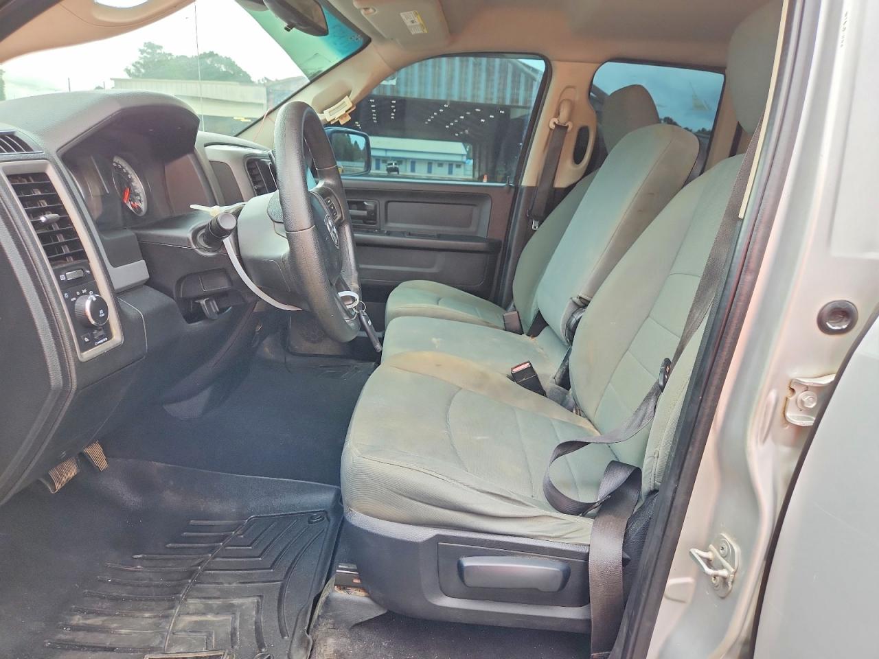 2015 Ram 1500 St Silver vin: 1C6RR6FT9FS565997