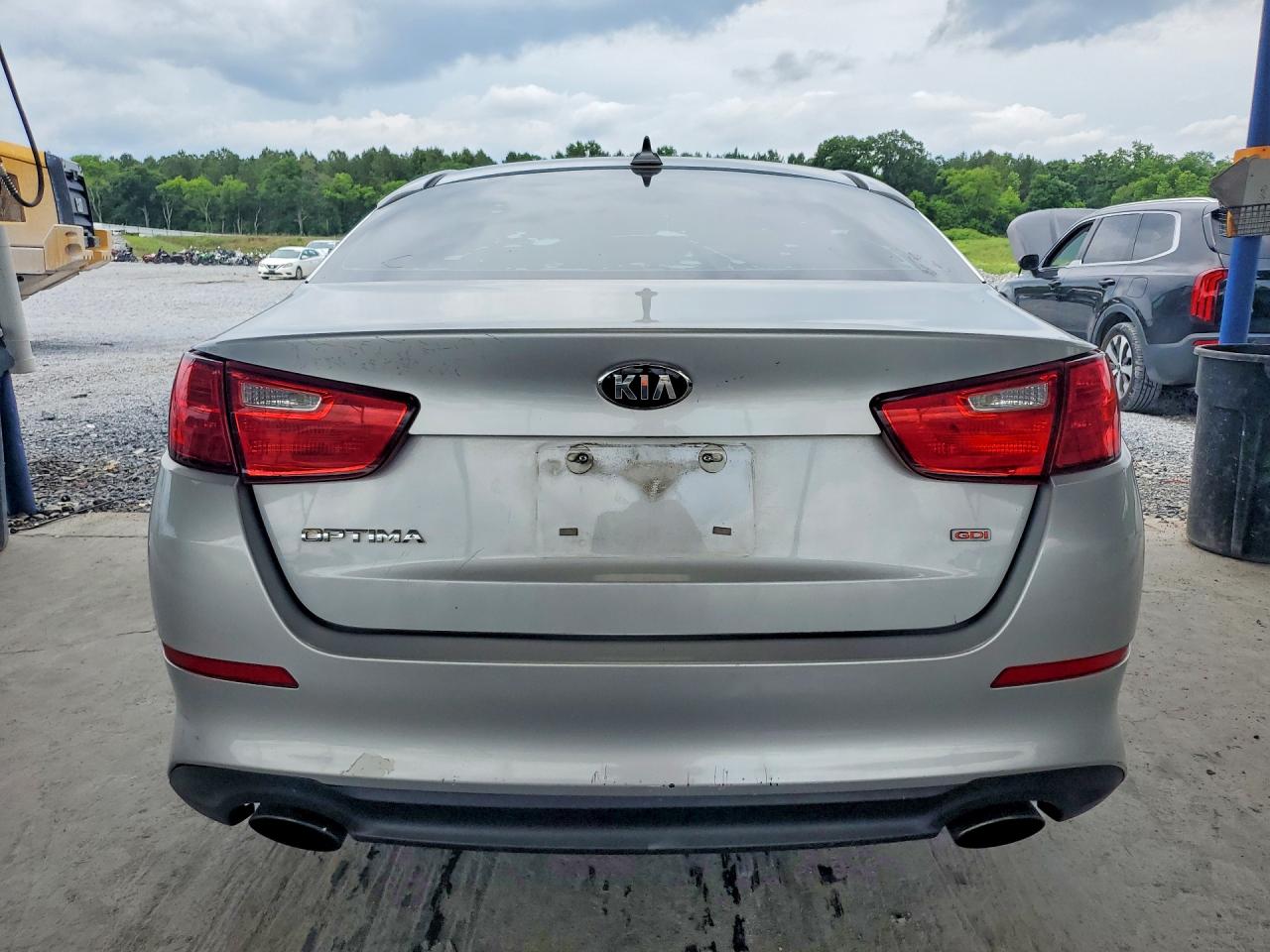 2015 Kia Optima Lx Серебряный vin: 5XXGM4A75FG426697