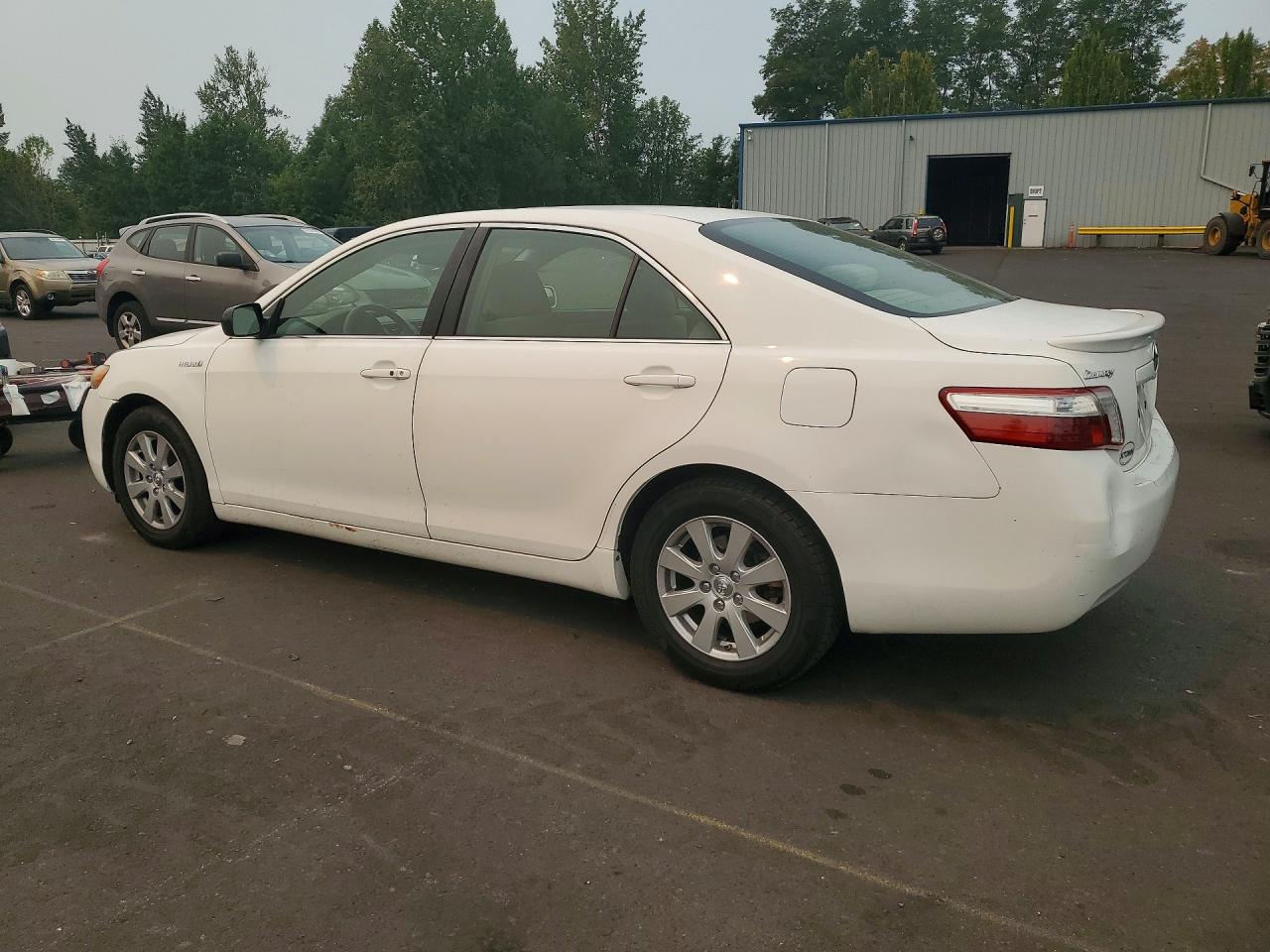 2007 Toyota Camry Hybrid White vin: JTNBB46K573041683