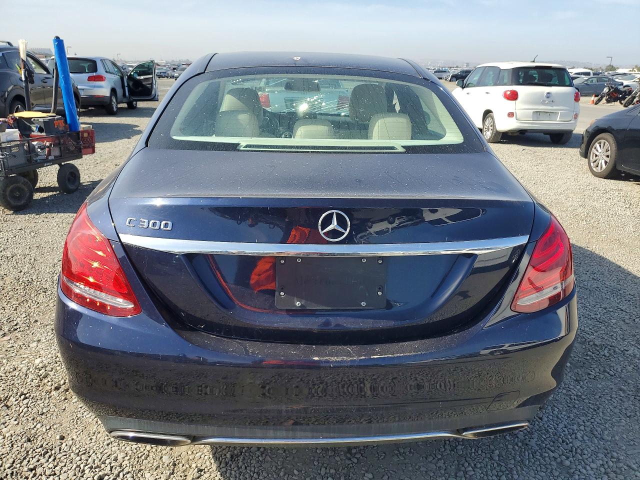 2015 Mercedes-benz C 300 4matic Синий vin: 55SWF4KB1FU019082