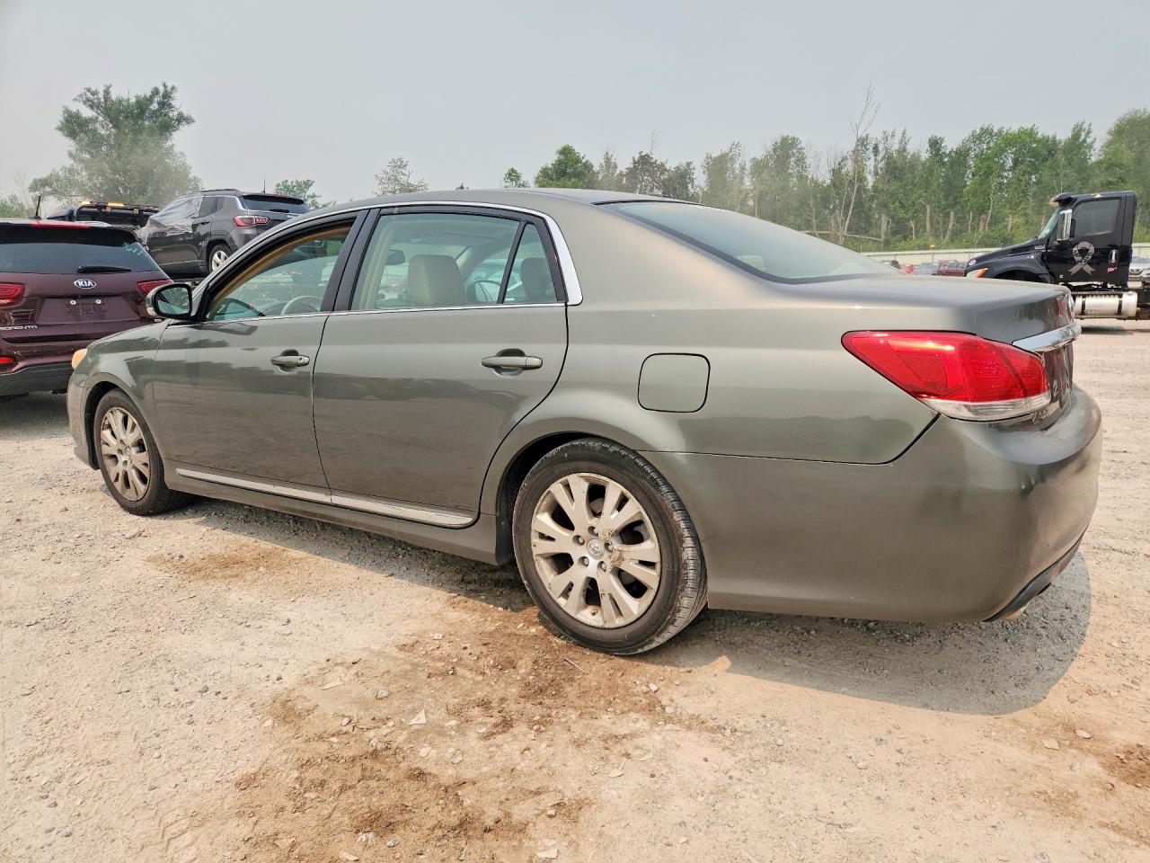 2011 Toyota Avalon Base Зеленый vin: 4T1BK3DB1BU406926
