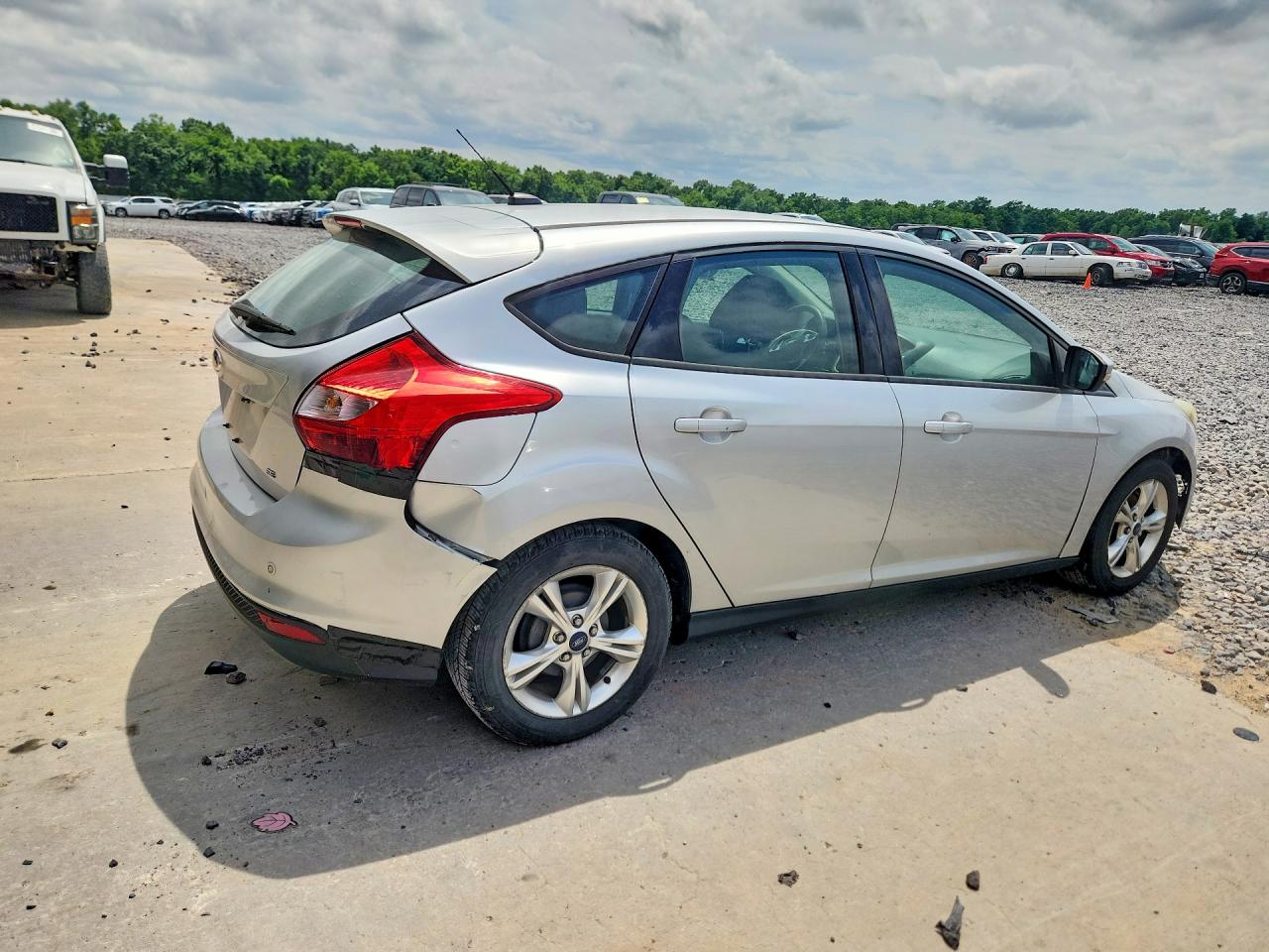 2013 Ford Focus Se Silver vin: 1FADP3K27DL264002