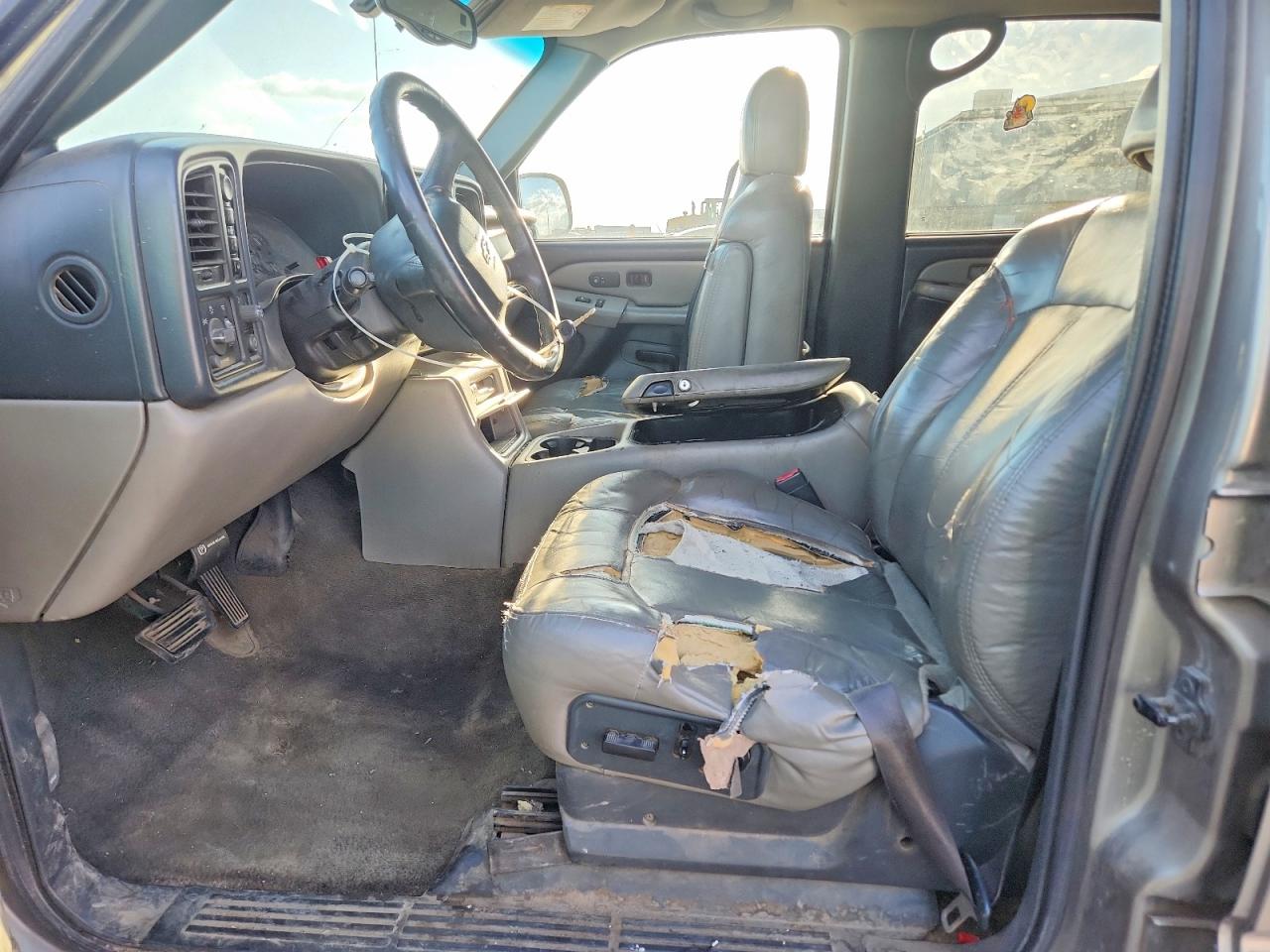 2002 Chevrolet Tahoe K1500 Gold vin: 1GNEK13Z42J302251