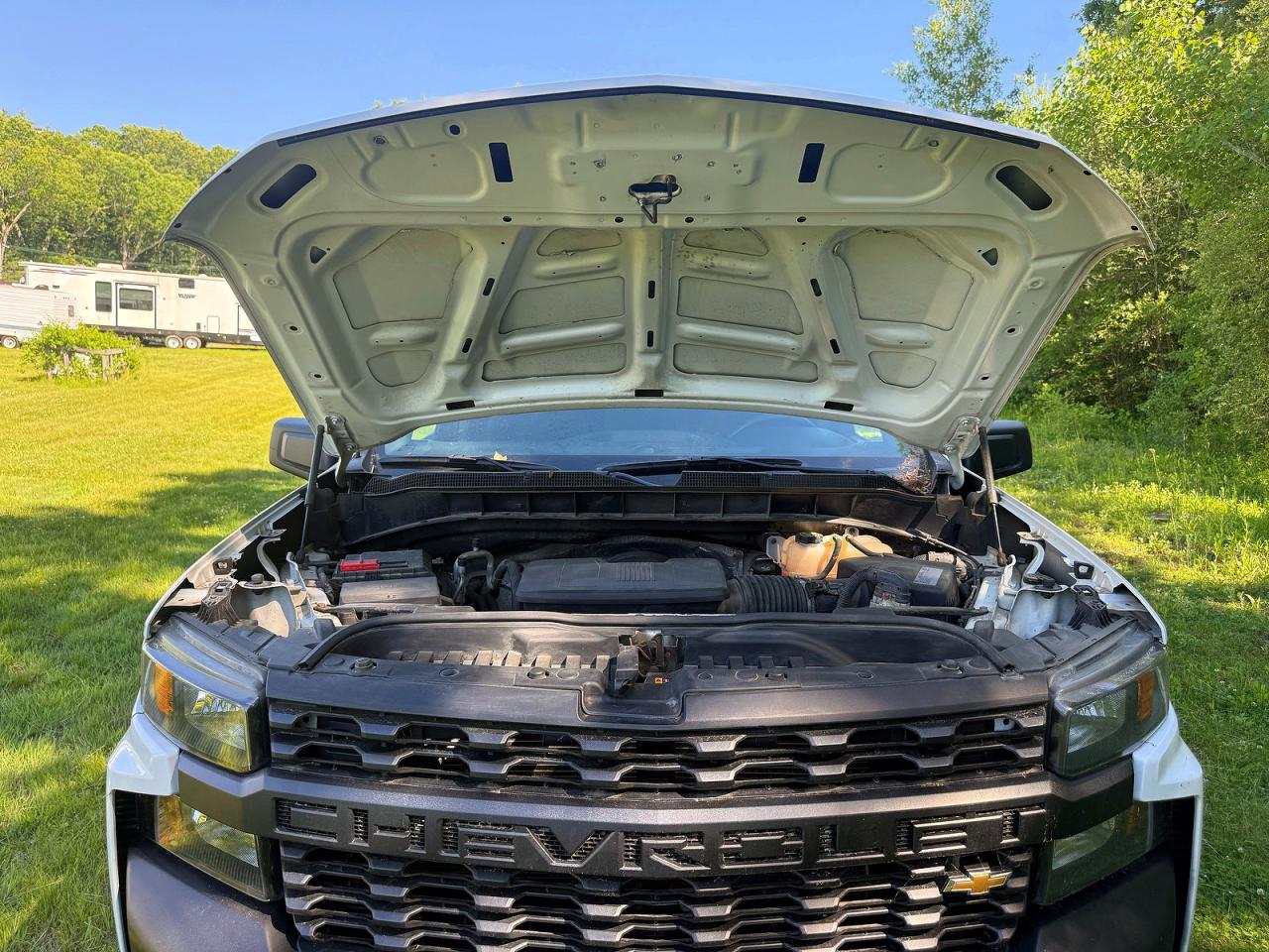 2020 Chevrolet Silverado K1500 White vin: 3GCNYAEF5LG194297