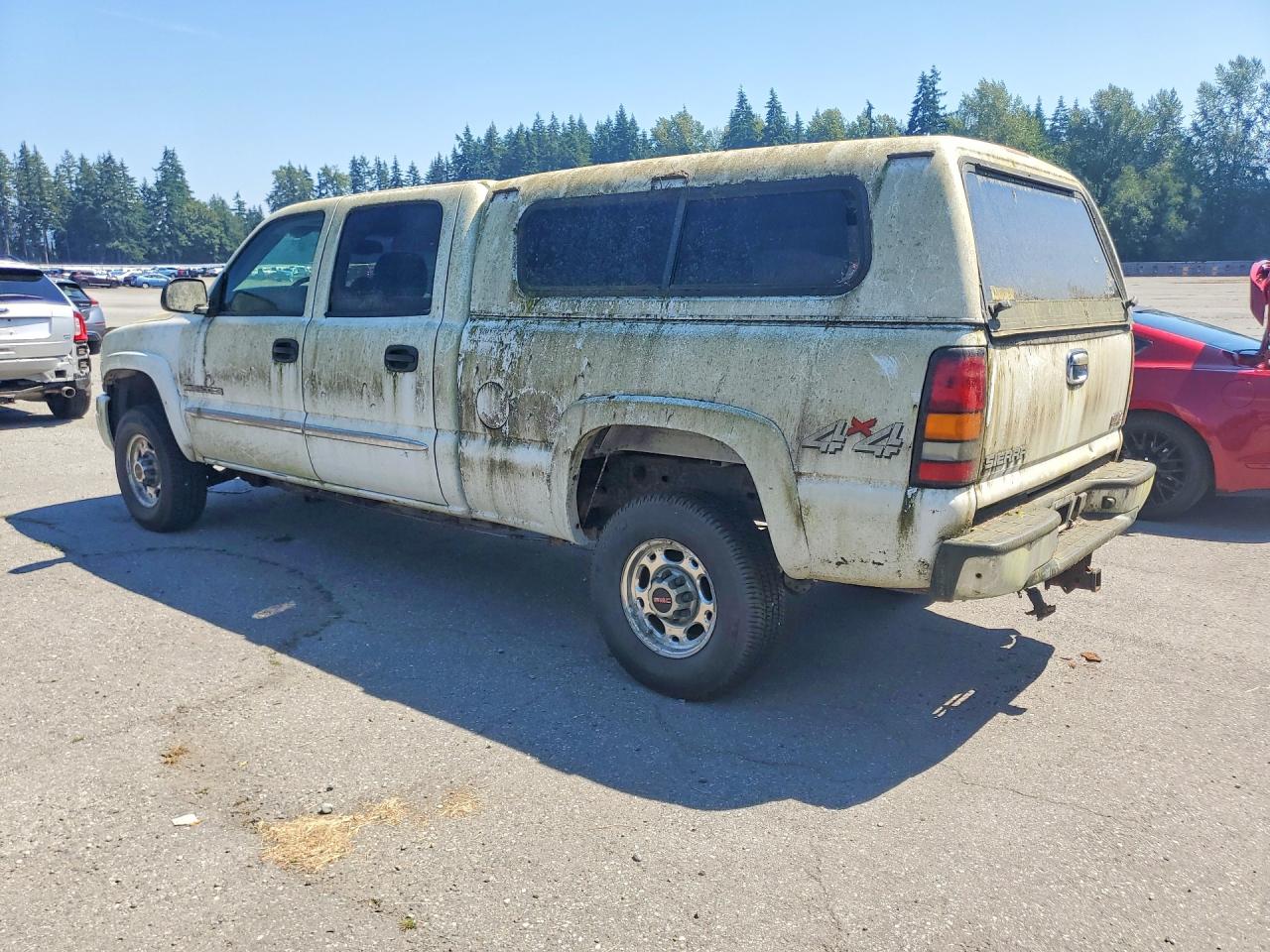 2004 Gmc Sierra K2500 Heavy Duty White vin: 1GTHK23U84F259216