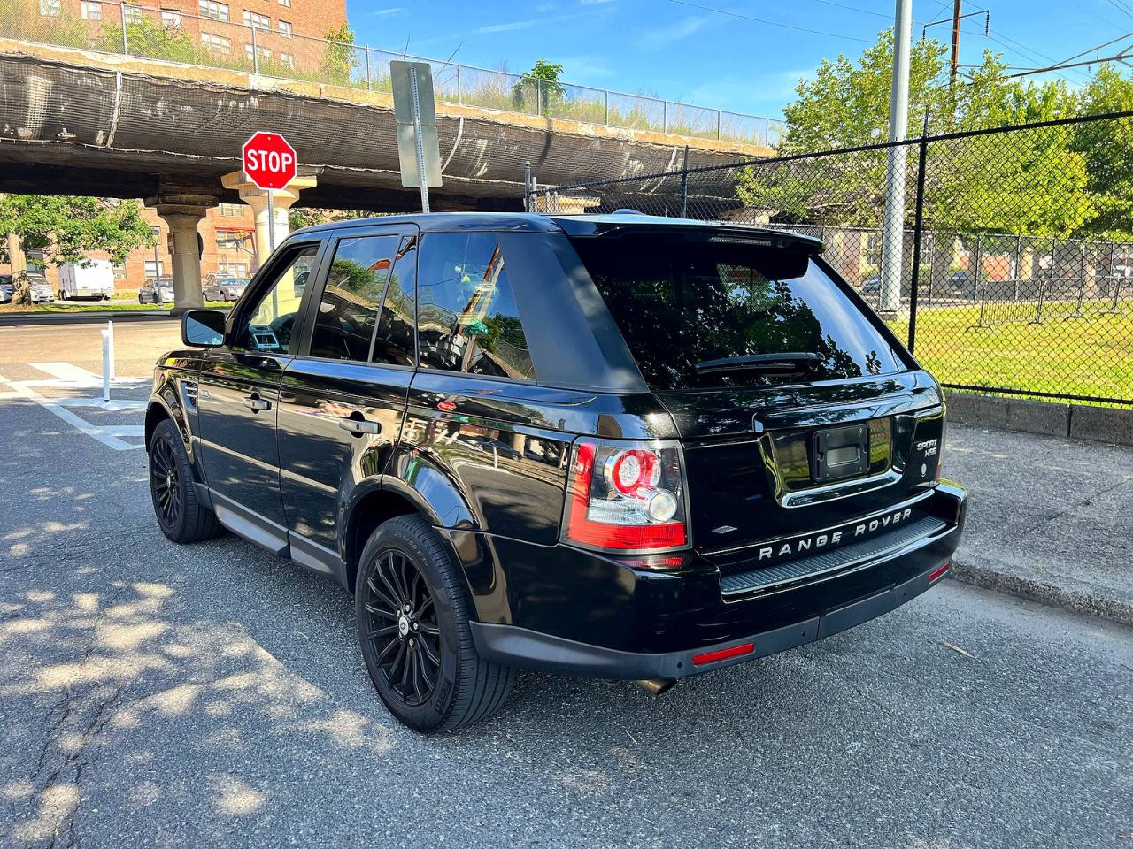 2011 Land Rover Range Rover Sport Hse Black vin: SALSF2D4XBA278071
