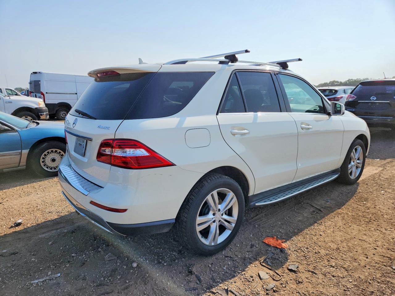 2013 Mercedes-benz Ml 350 4matic White vin: 4JGDA5HB8DA159684