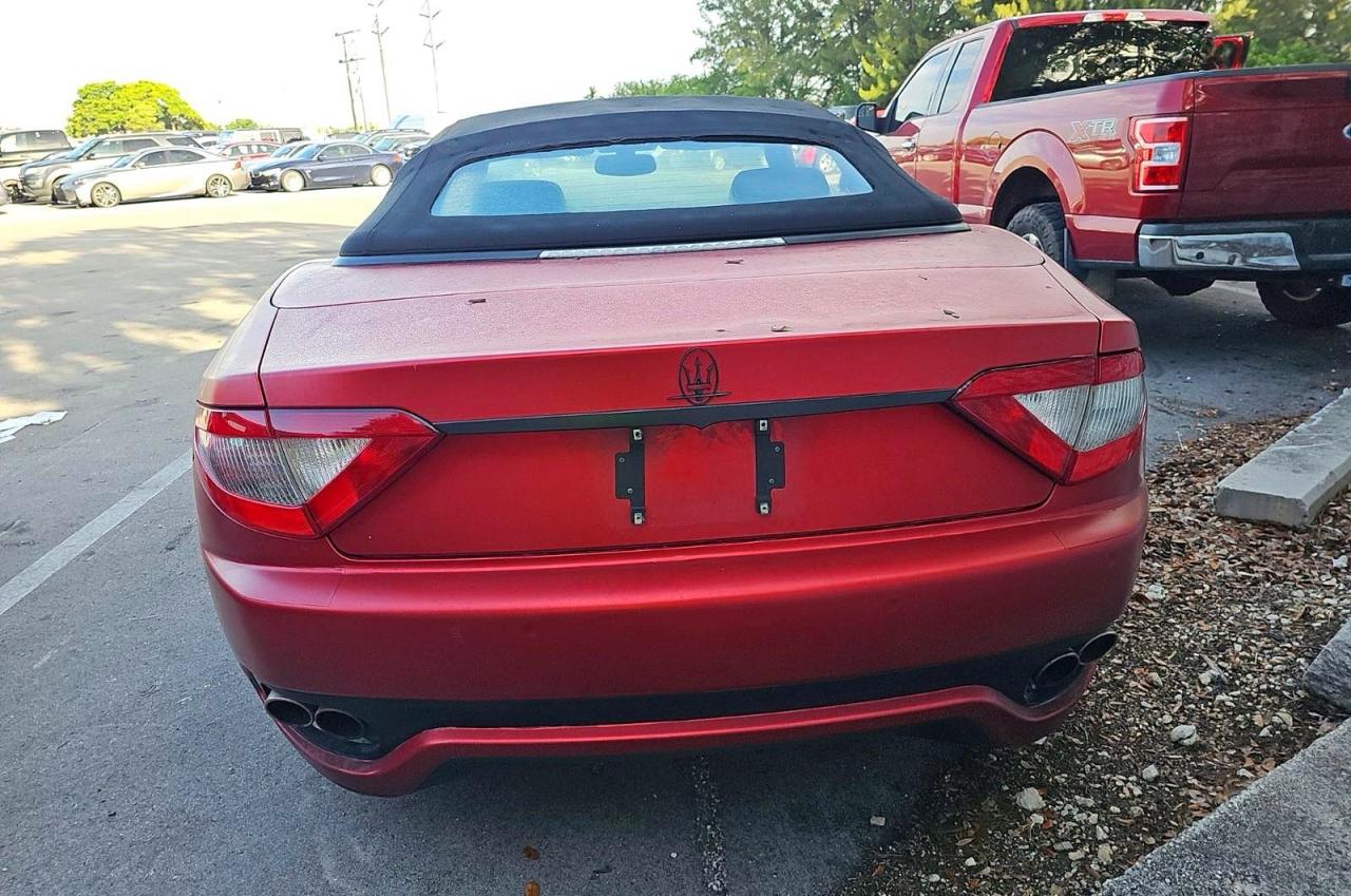 2011 Maserati Granturismo S Red vin: ZAM45KMA3B0057339