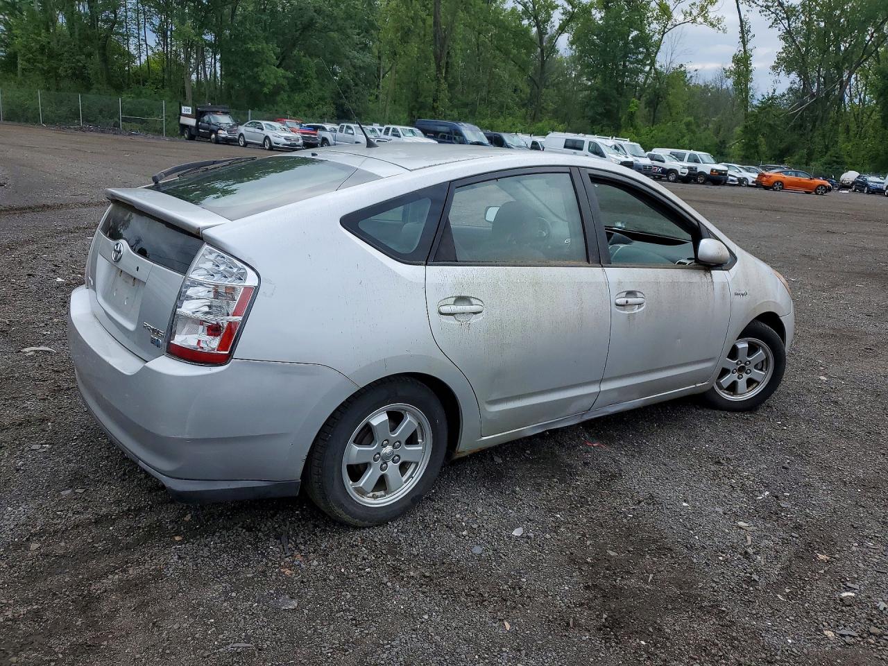 2008 Toyota Prius Base Silver vin: JTDKB20U487729767