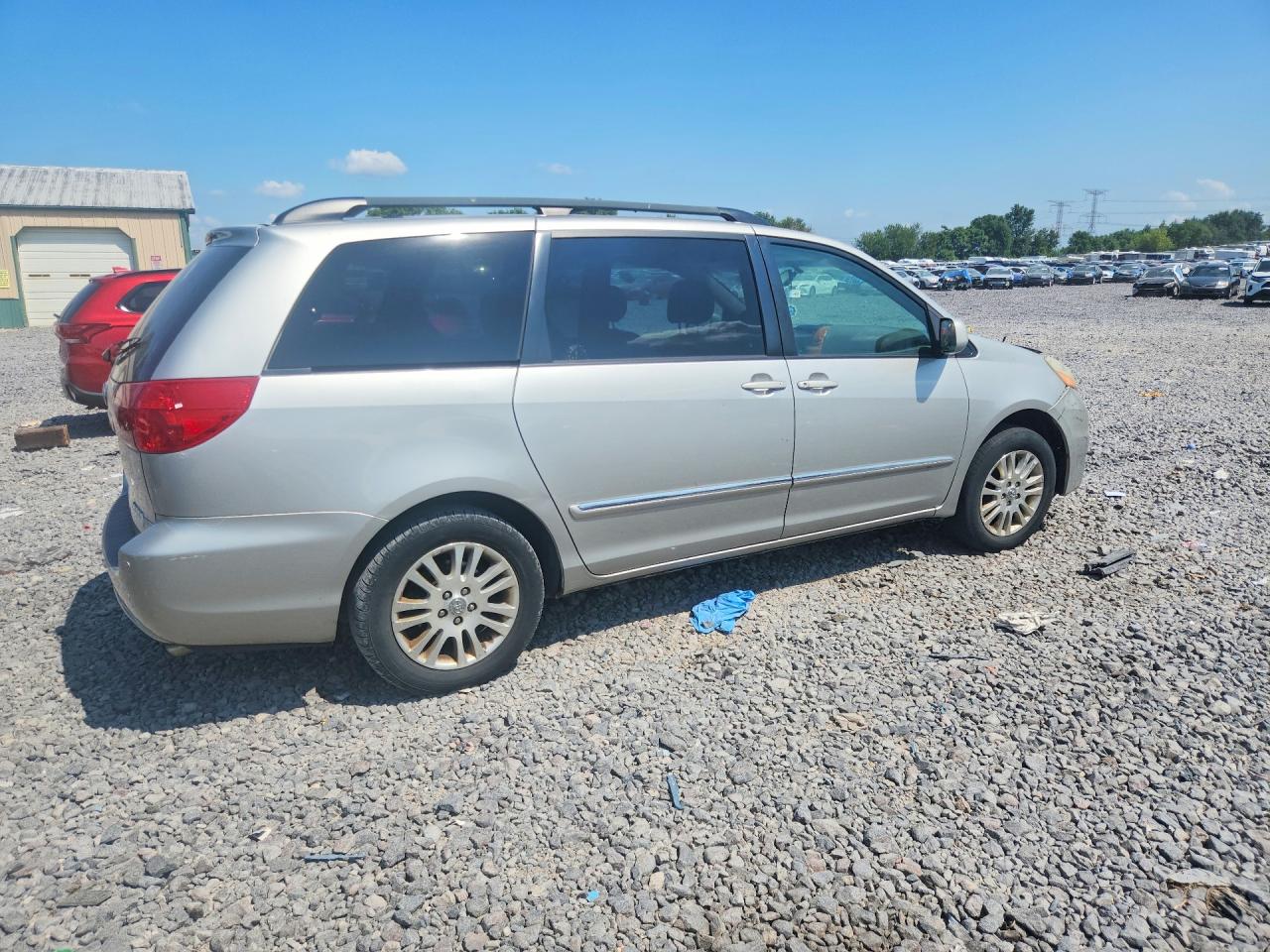 2007 Toyota Sienna Xle Limited 7-passenger Silver vin: 5TDZK22C17S091985