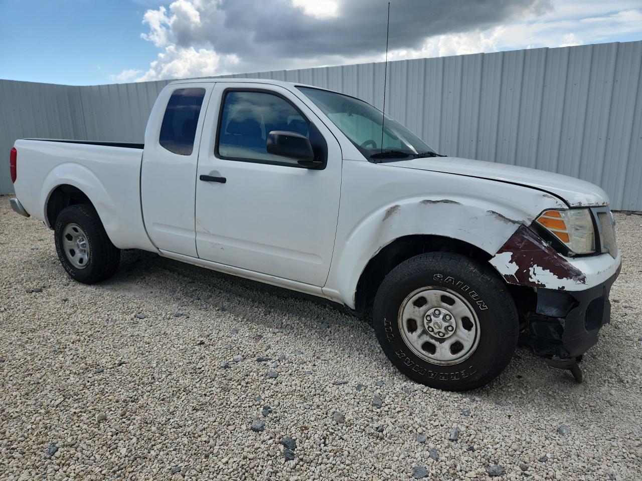2015 Nissan Frontier S White vin: 1N6BD0CT8FN735479 Damage: Front Bumper Cover Upper, Broken, Replacement Required