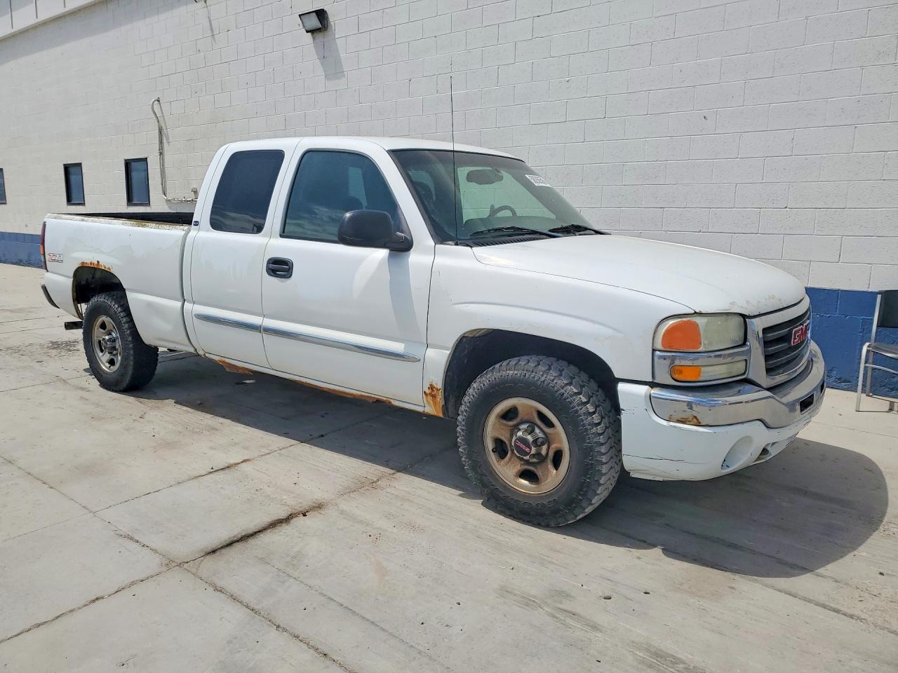 2004 Gmc New Sierra K1500 White vin: 1GTEK19T84Z191574