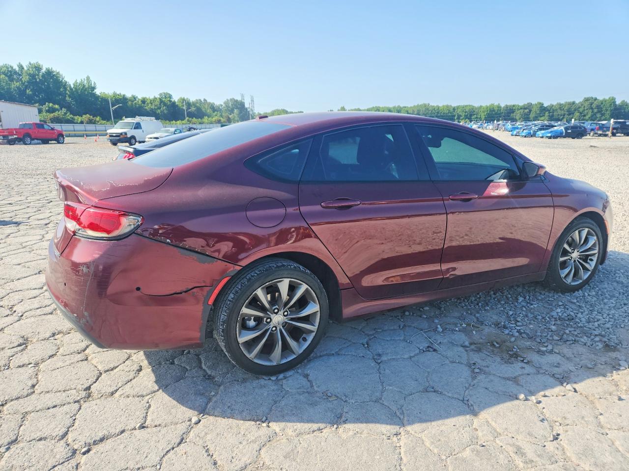 2015 Chrysler 200 S Burgundy vin: 1C3CCCBB2FN734577