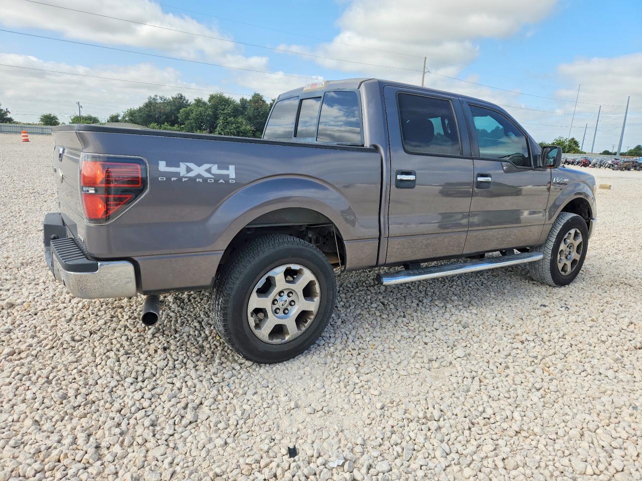 2011 Ford F150 Supercrew Silver vin: 1FTFW1EF3BKD70717