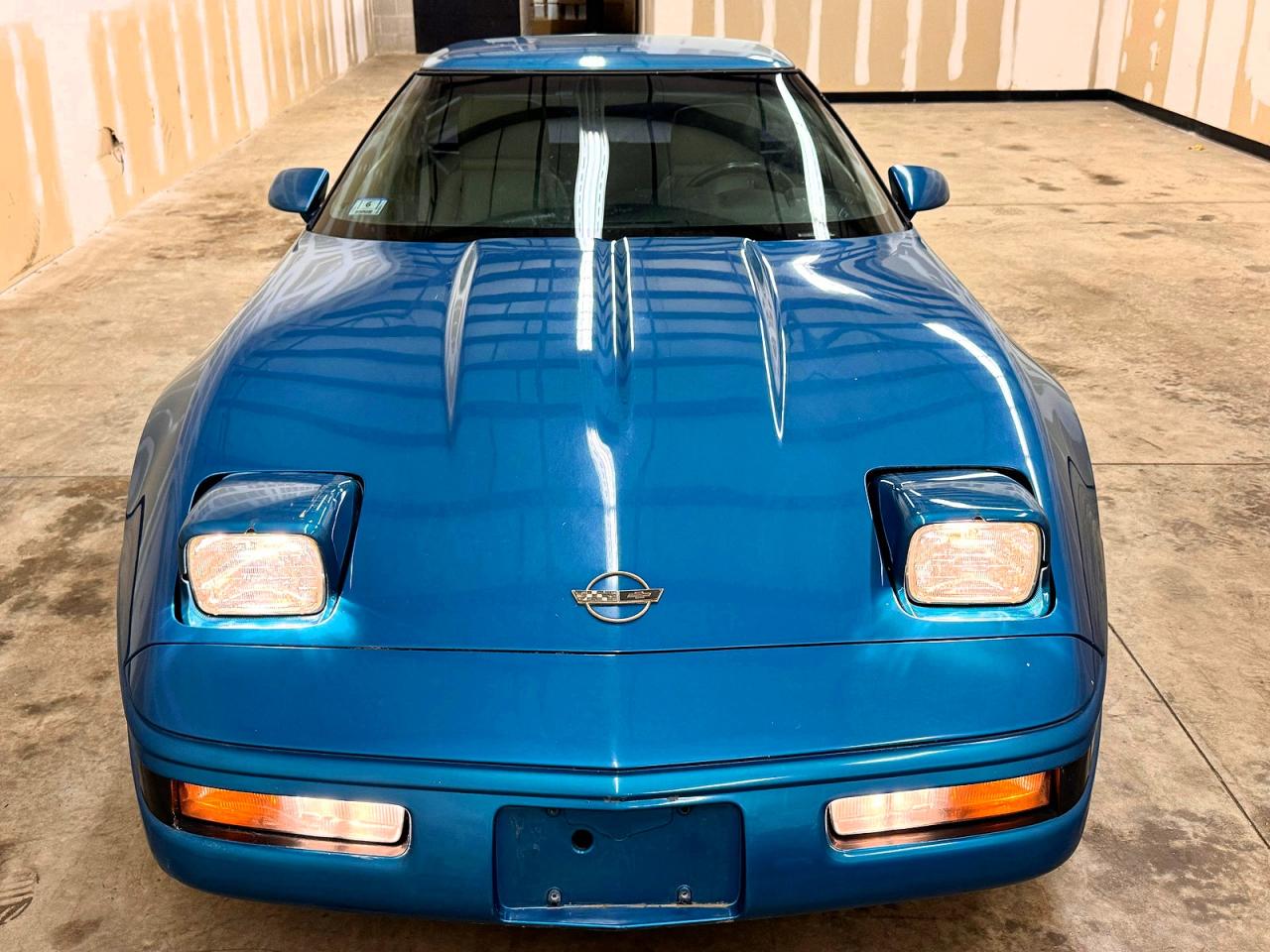 1992 Chevrolet Corvette Blue vin: 1G1YY23P1N511473