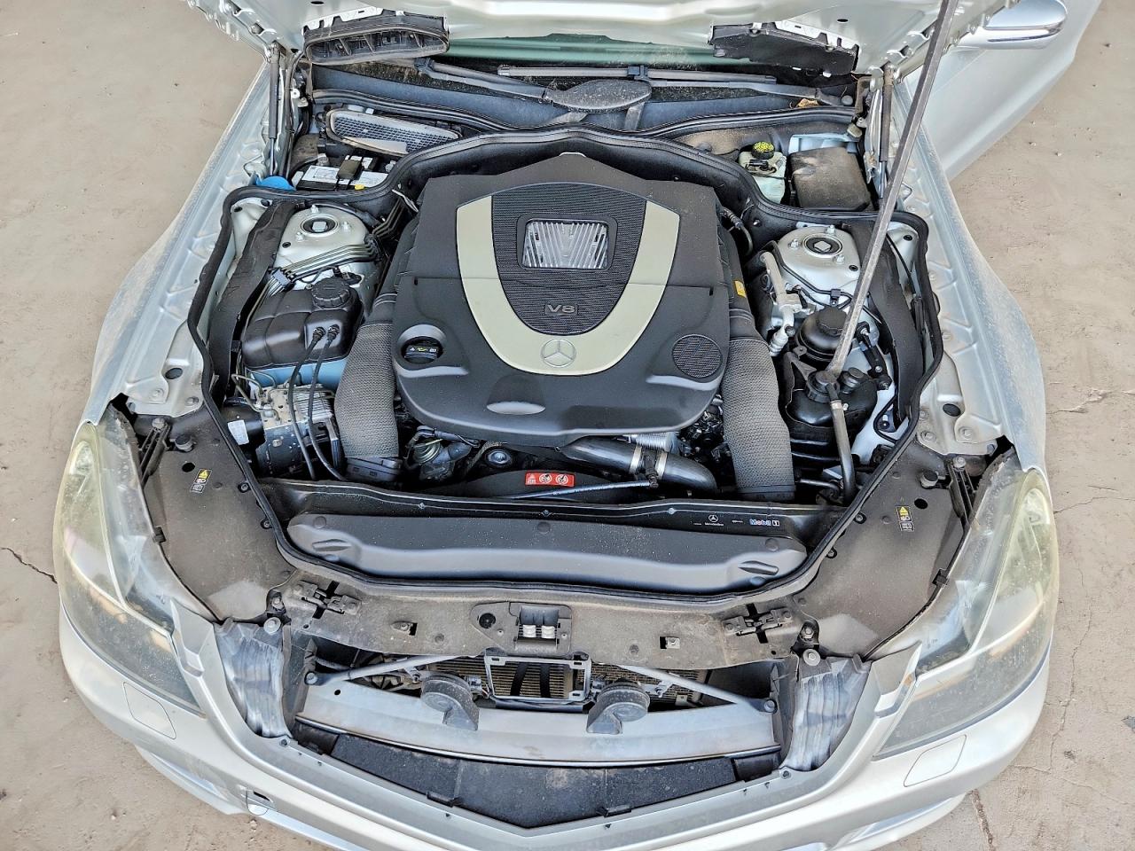 2009 Mercedes-benz Sl 550 Silver vin: WDBSK71F79F146788