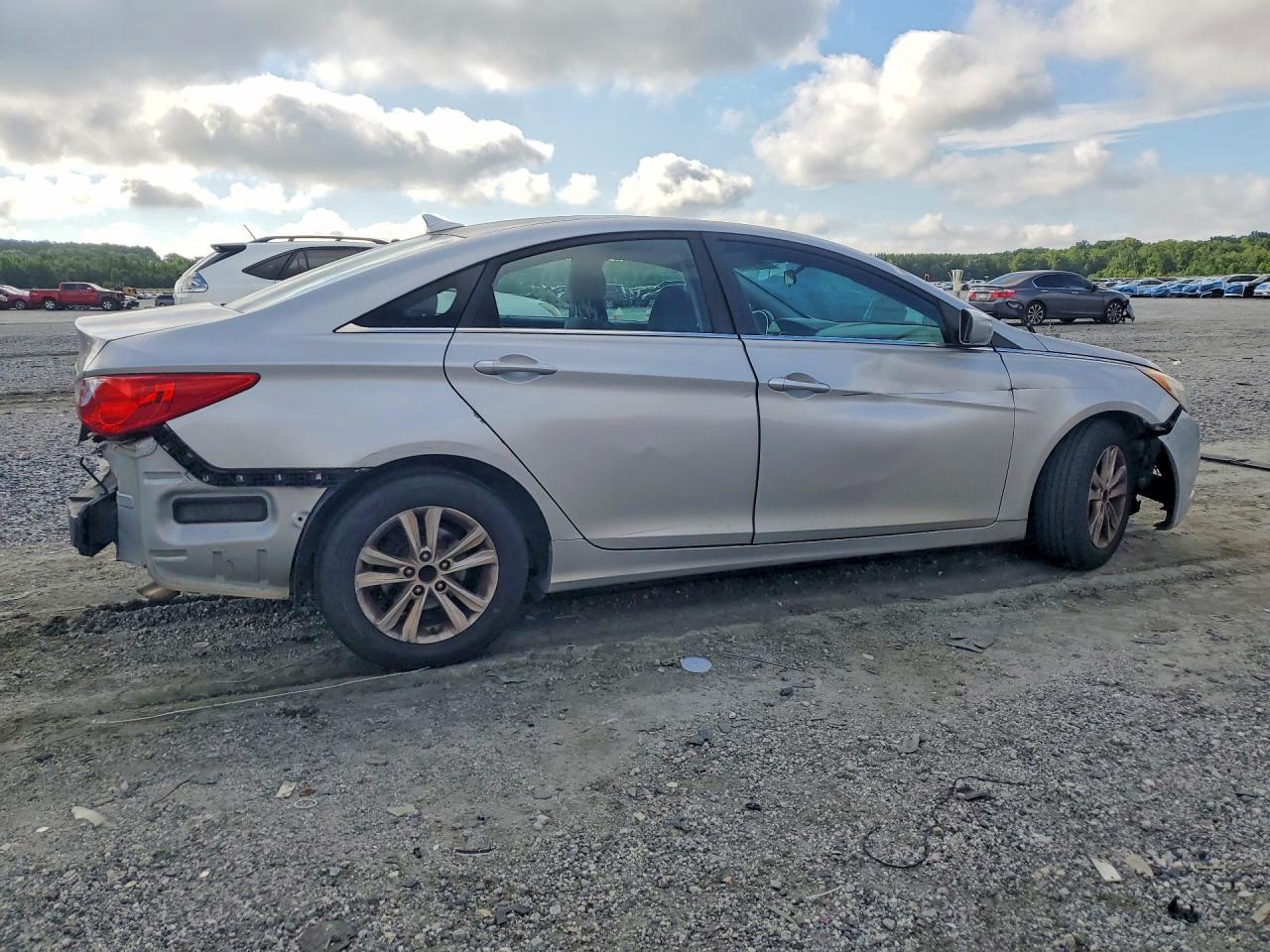 2011 Hyundai Sonata Gls Silver vin: 5NPEB4ACXBH005969