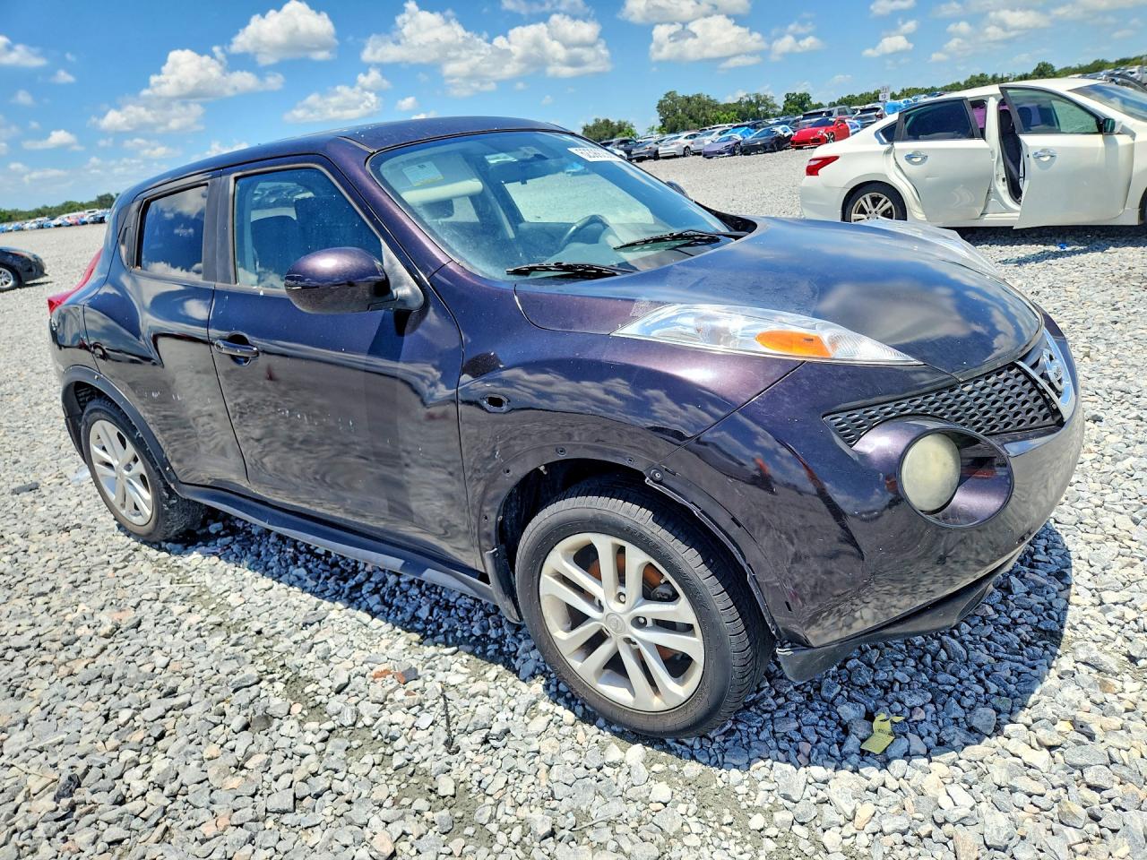 2014 Nissan Juke Sv Purple vin: JN8AF5MRXET352263