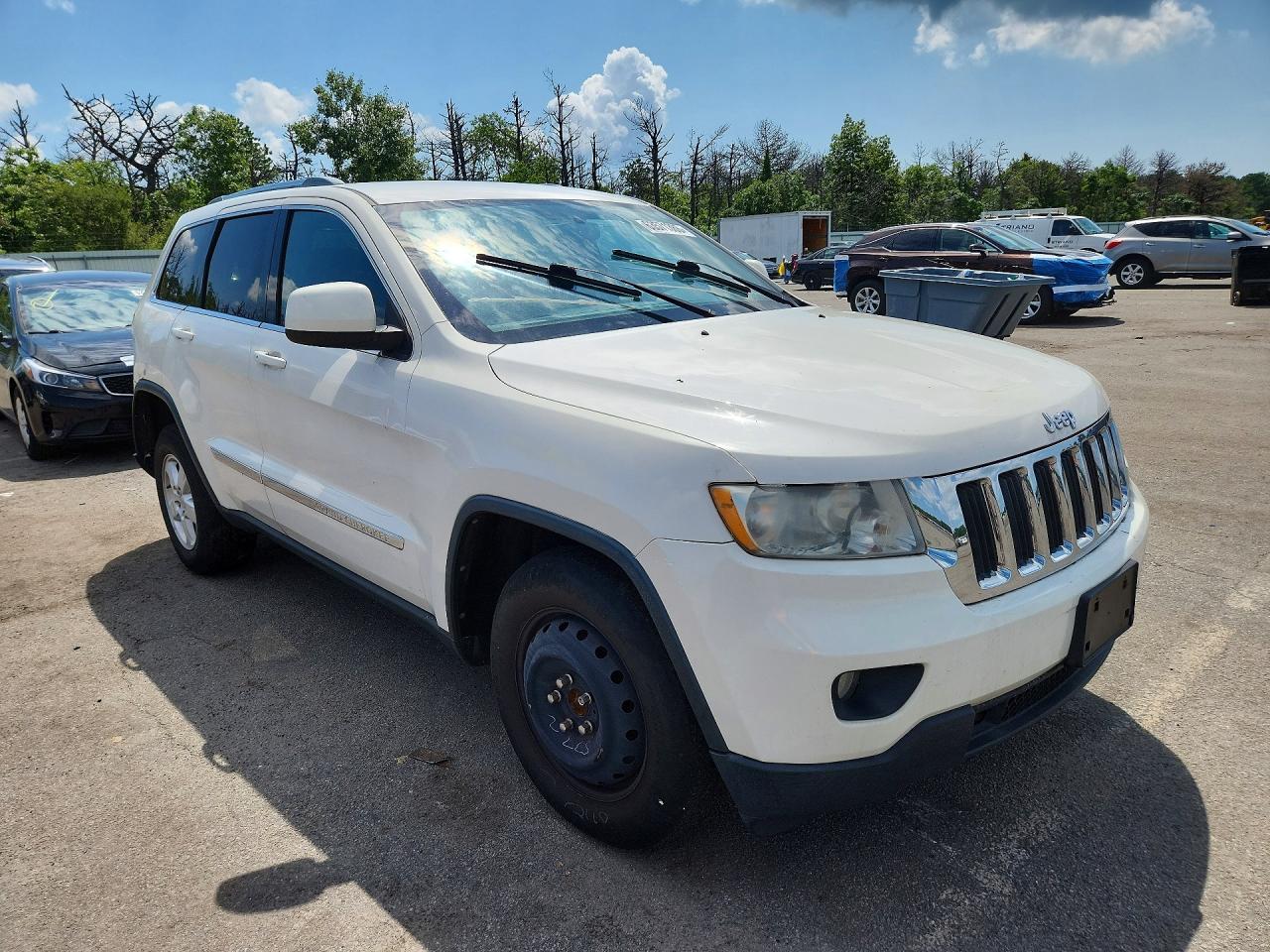 2012 Jeep Grand Cherokee Laredo White vin: 1C4RJFAG8CC250561