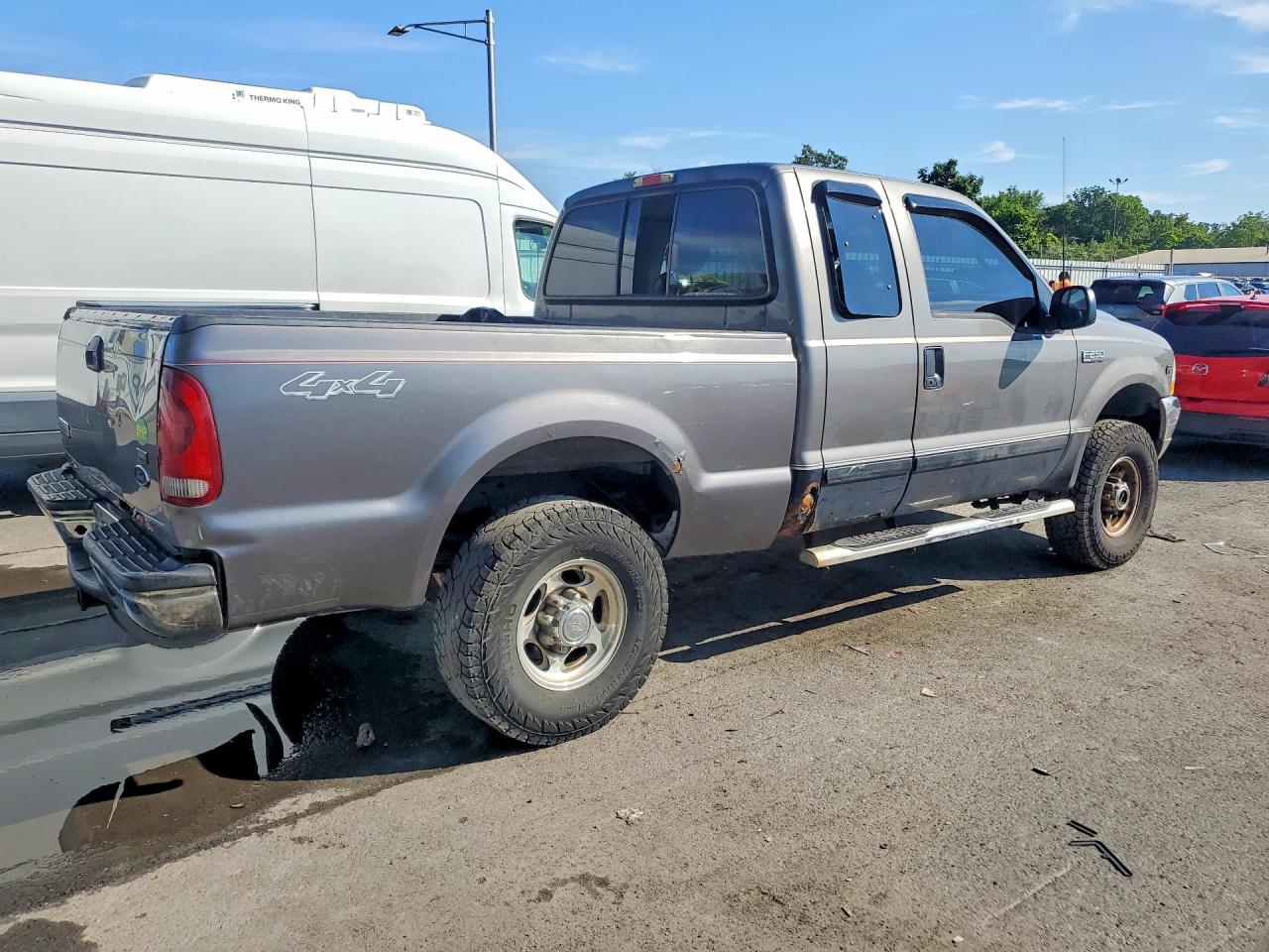 2002 Ford F250 Super Duty Gray vin: 1FTNX21LX2EC31936