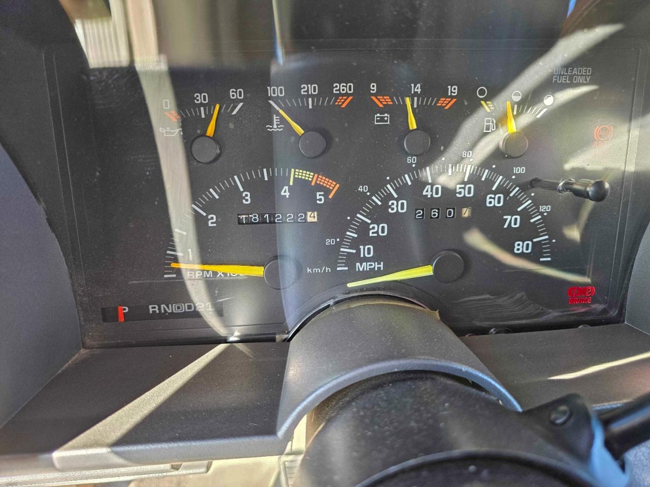 1993 Chevrolet Suburban K1500 Двухцветный vin: 1GBFK16K7PJ358367