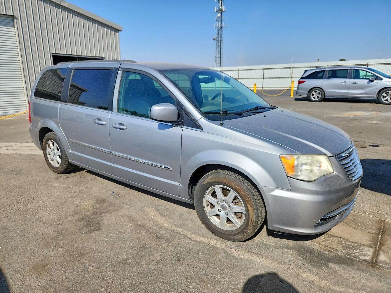 2013 Chrysler Town & Country Touring Серебряный vin: 2C4RC1BG3DR630072