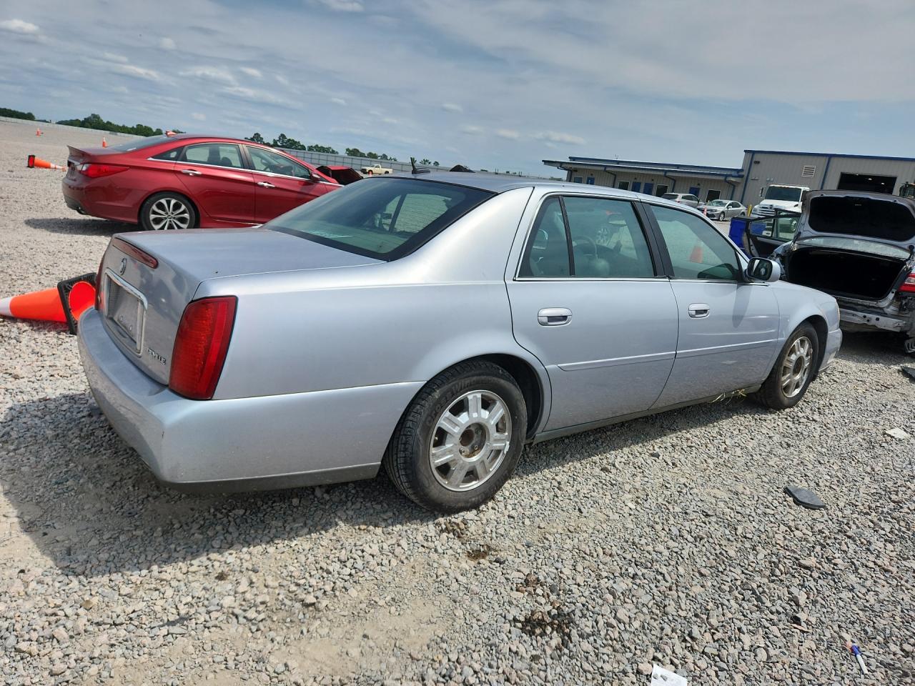 2005 Cadillac Deville Silver vin: 1G6KD54Y45U160167