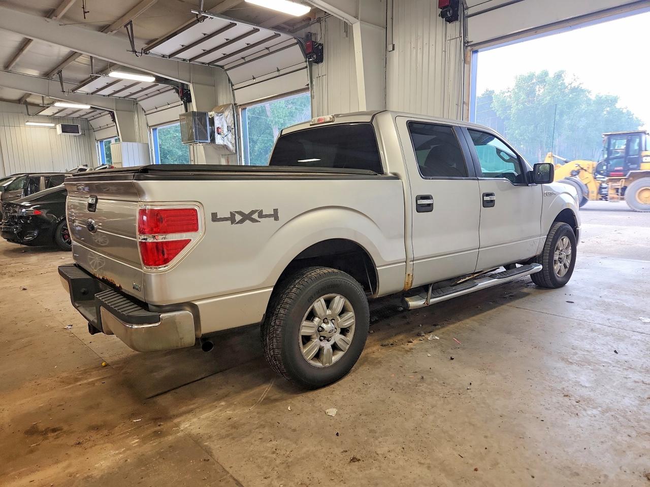 2010 Ford F150 Supercrew Silver vin: 1FTFW1EV2AFD56192