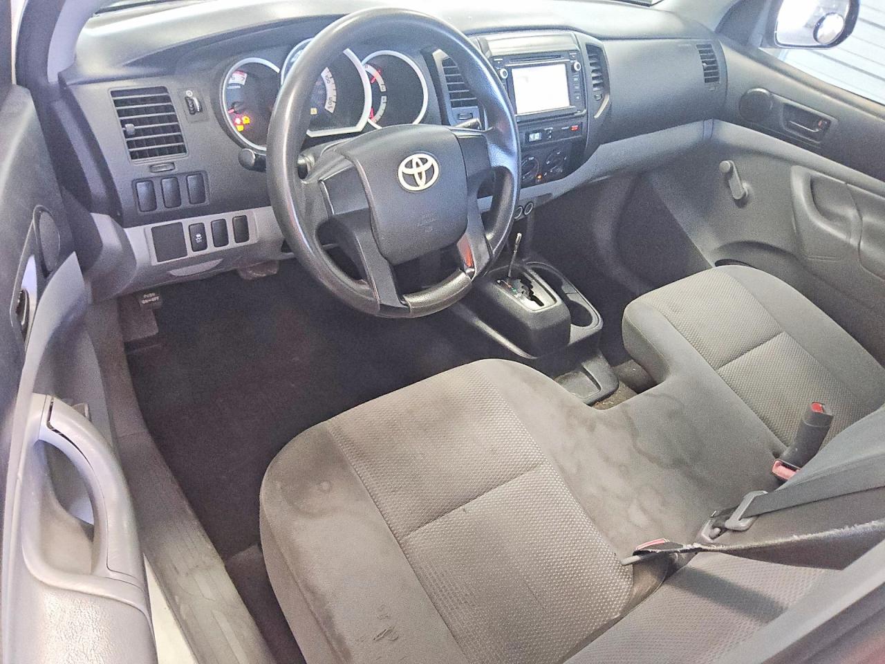 2014 Toyota Tacoma Base Белый vin: 5TFNX4CN8EX041183