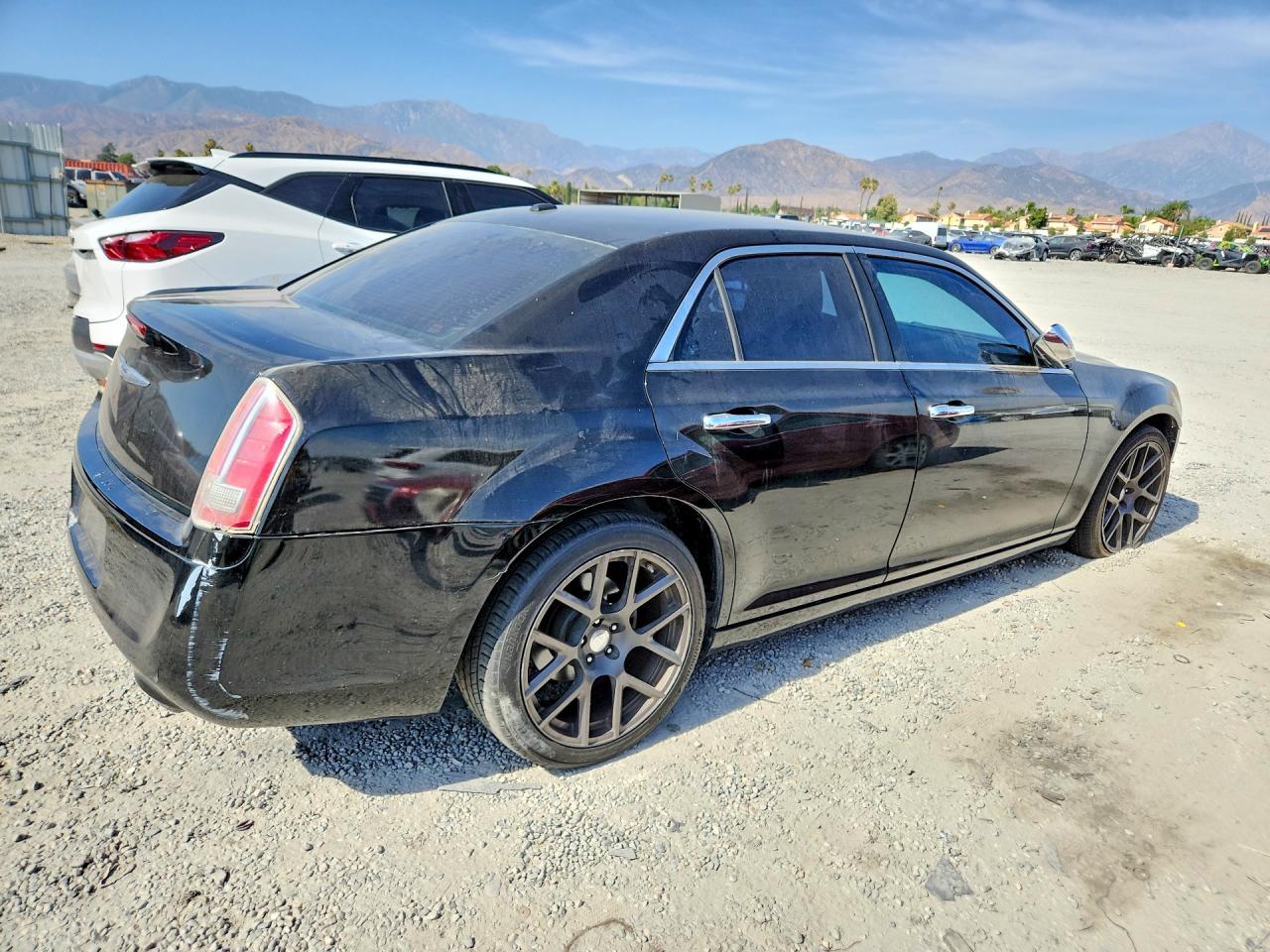2013 Chrysler 300c Black vin: 2C3CCAEG5DH606433
