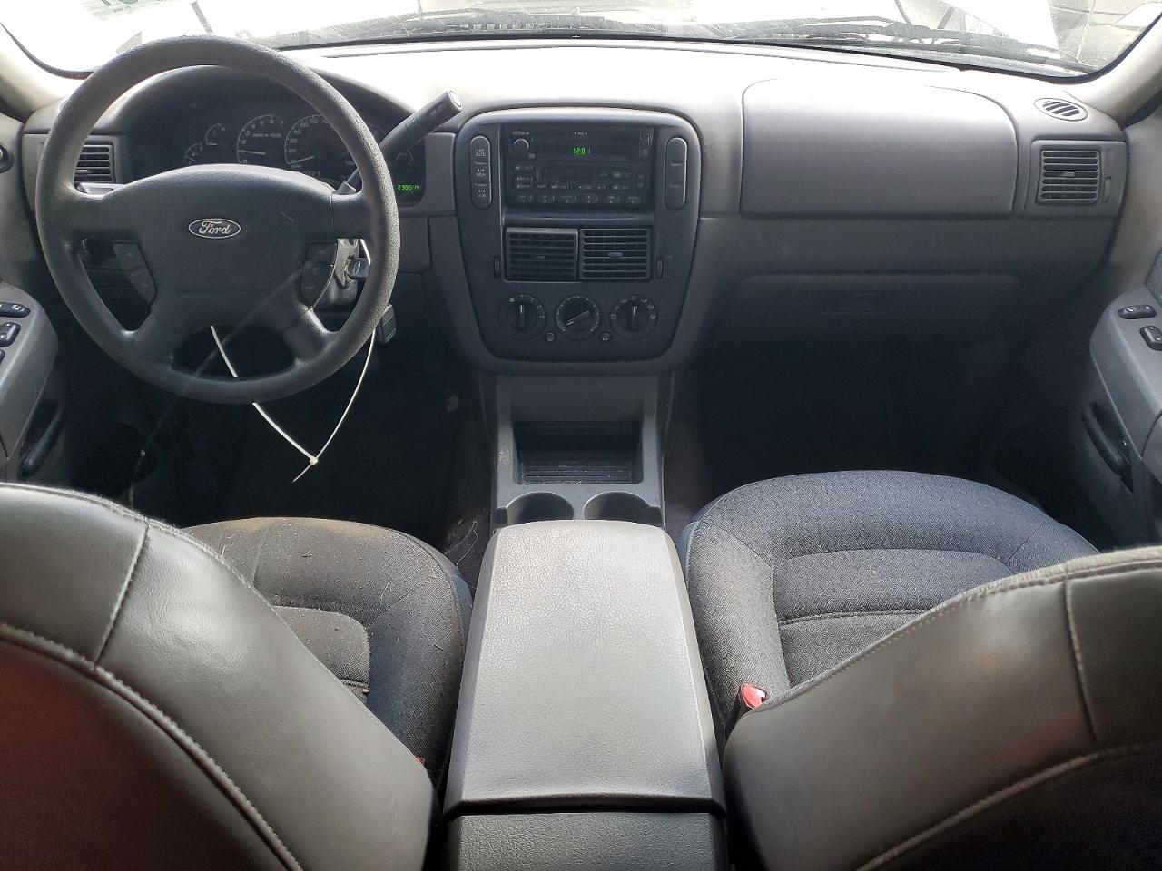 2002 Ford Explorer White vin: 1FMZU72K22ZC98239