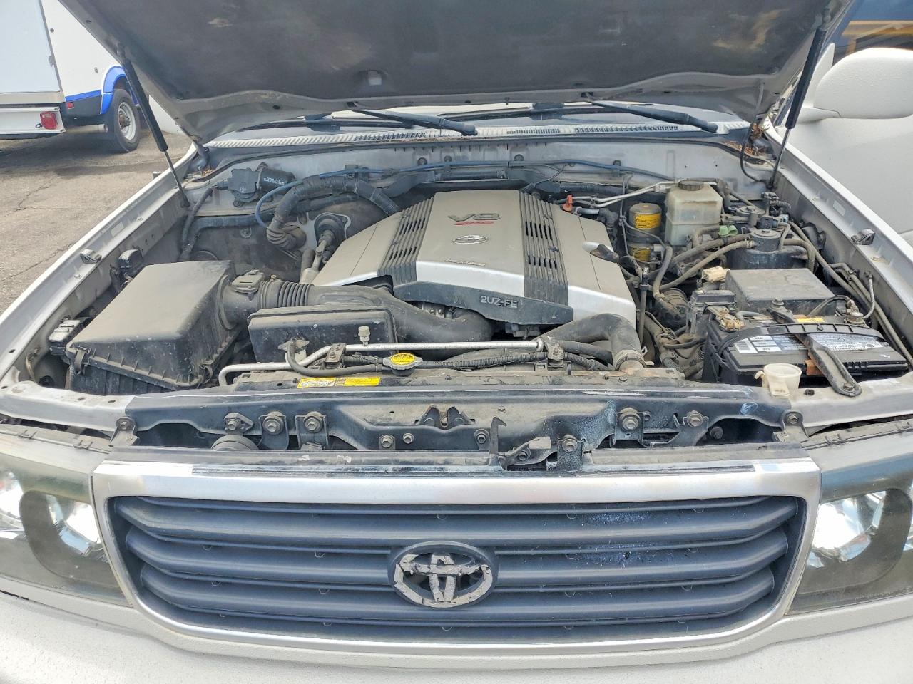 2000 Toyota Land Cruiser Base Beige vin: JT3HT05J2Y0096774
