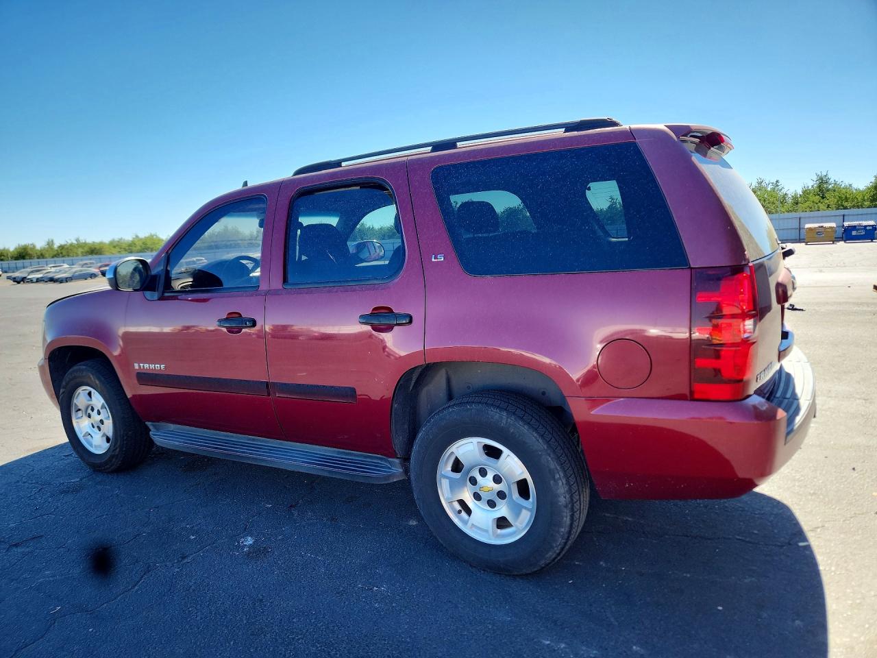 2007 Chevrolet Tahoe C1500 Красный vin: 1GNFC13C67J254546